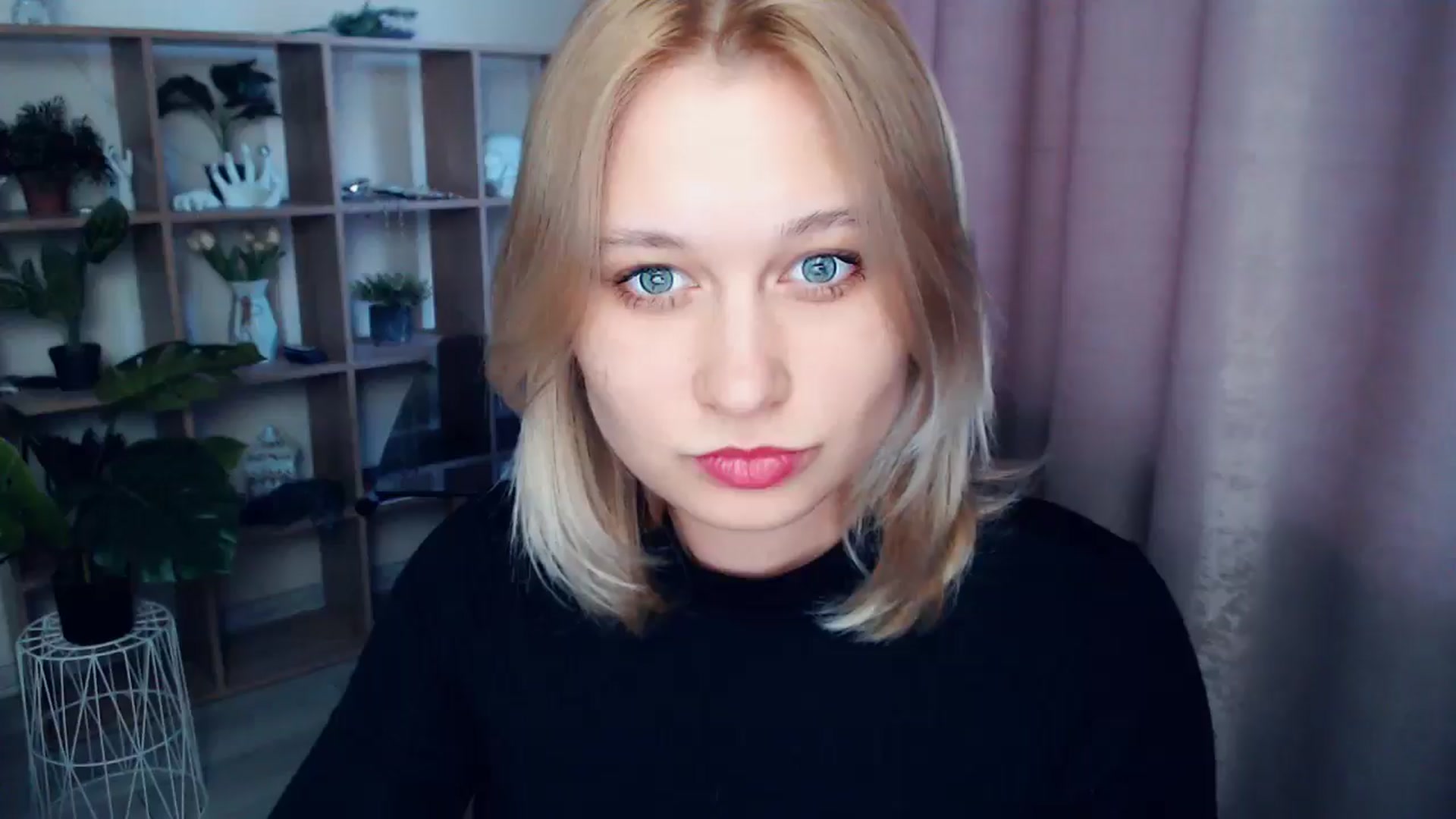 Gallery image thumbnail from Kukla_kolduna's myfreecams stream on, 03/21/2025, 16:26 image 1 of 20