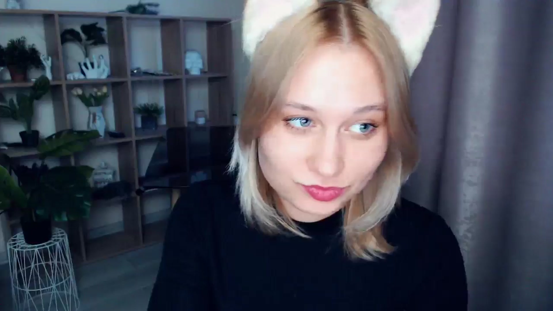 Gallery image thumbnail from Kukla_kolduna's myfreecams stream on, 03/21/2025, 16:26 image 12 of 20