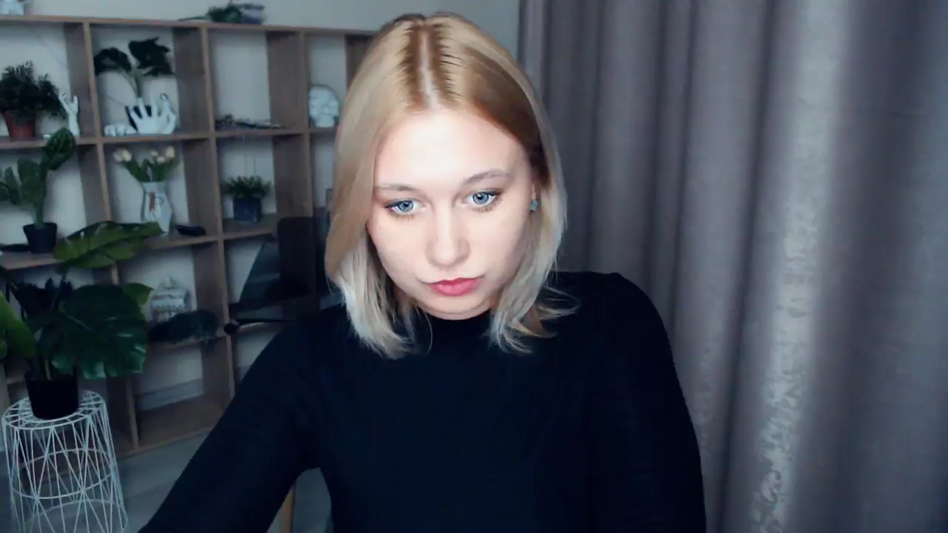 Gallery image thumbnail from Kukla_kolduna's myfreecams stream on, 03/21/2025, 18:16 image 12 of 20