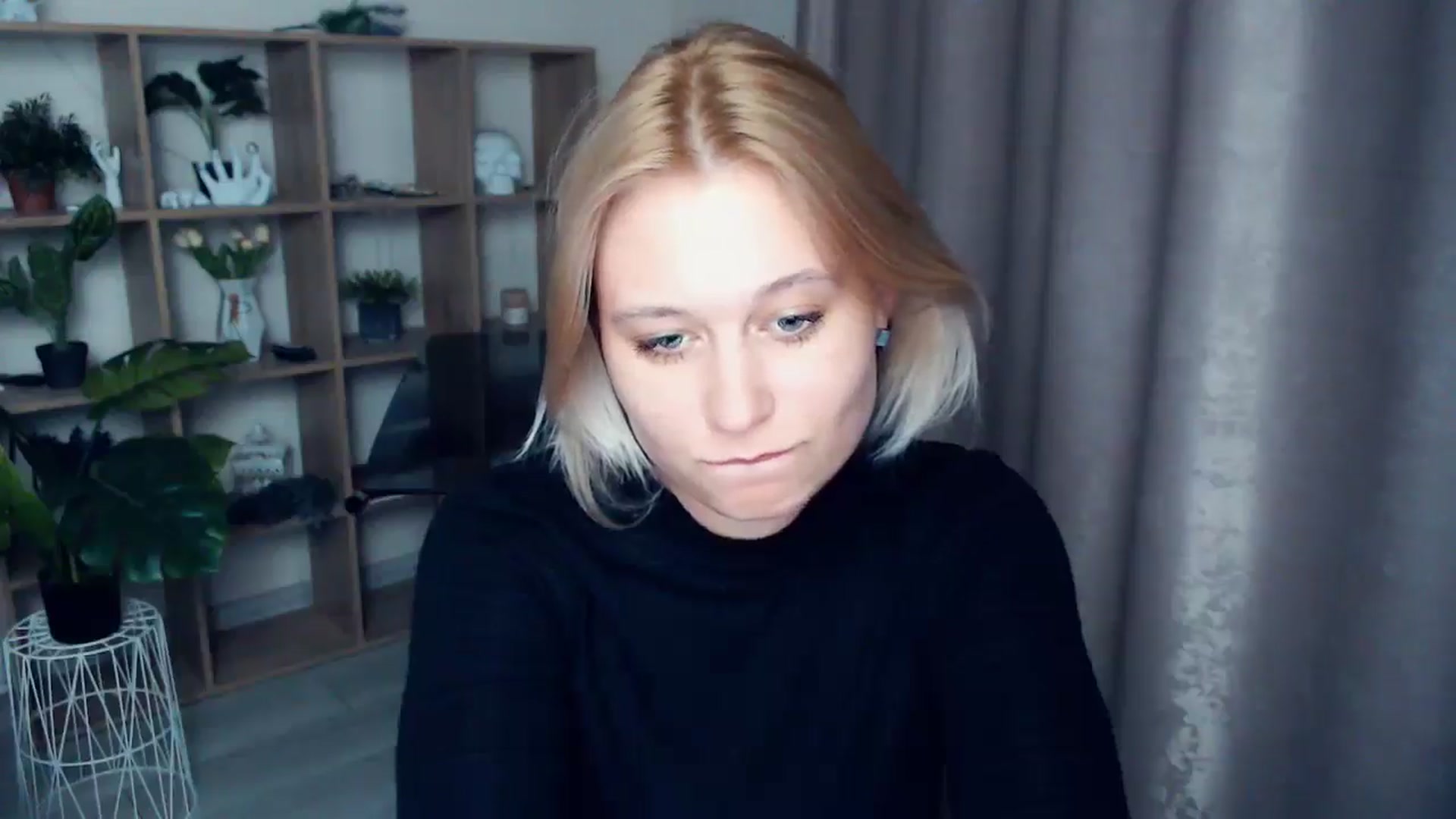 Gallery image thumbnail from Kukla_kolduna's myfreecams stream on, 03/21/2025, 18:16 image 19 of 20