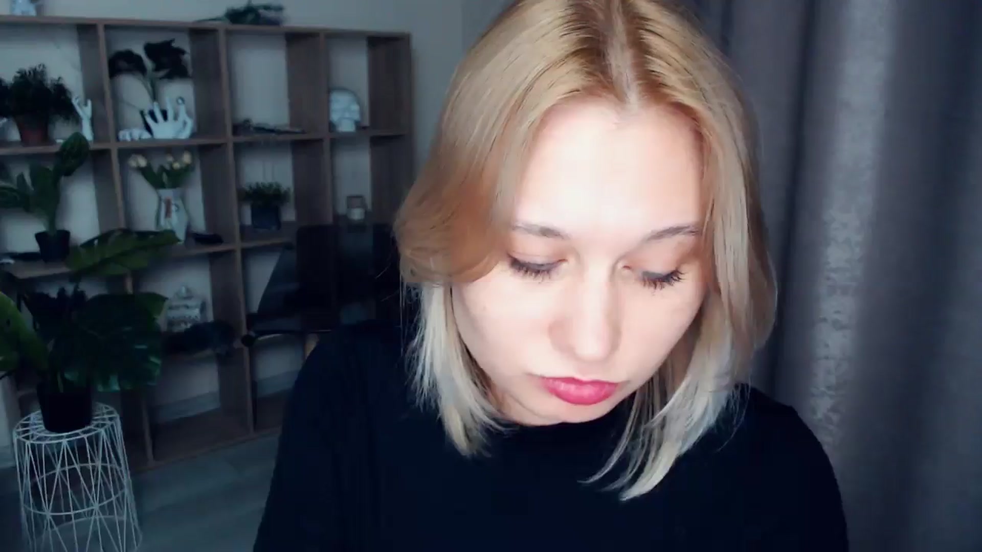 Gallery image thumbnail from Kukla_kolduna's myfreecams stream on, 03/21/2025, 18:16 image 3 of 20