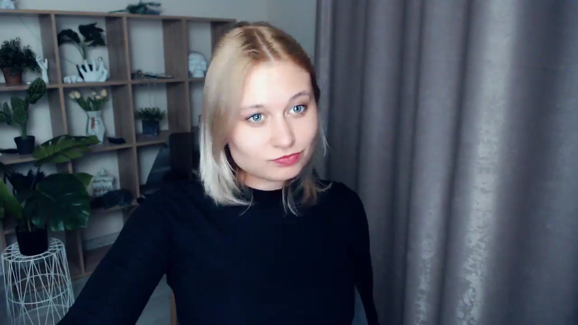 Gallery image thumbnail from Kukla_kolduna's myfreecams stream on, 03/21/2025, 18:16 image 7 of 20