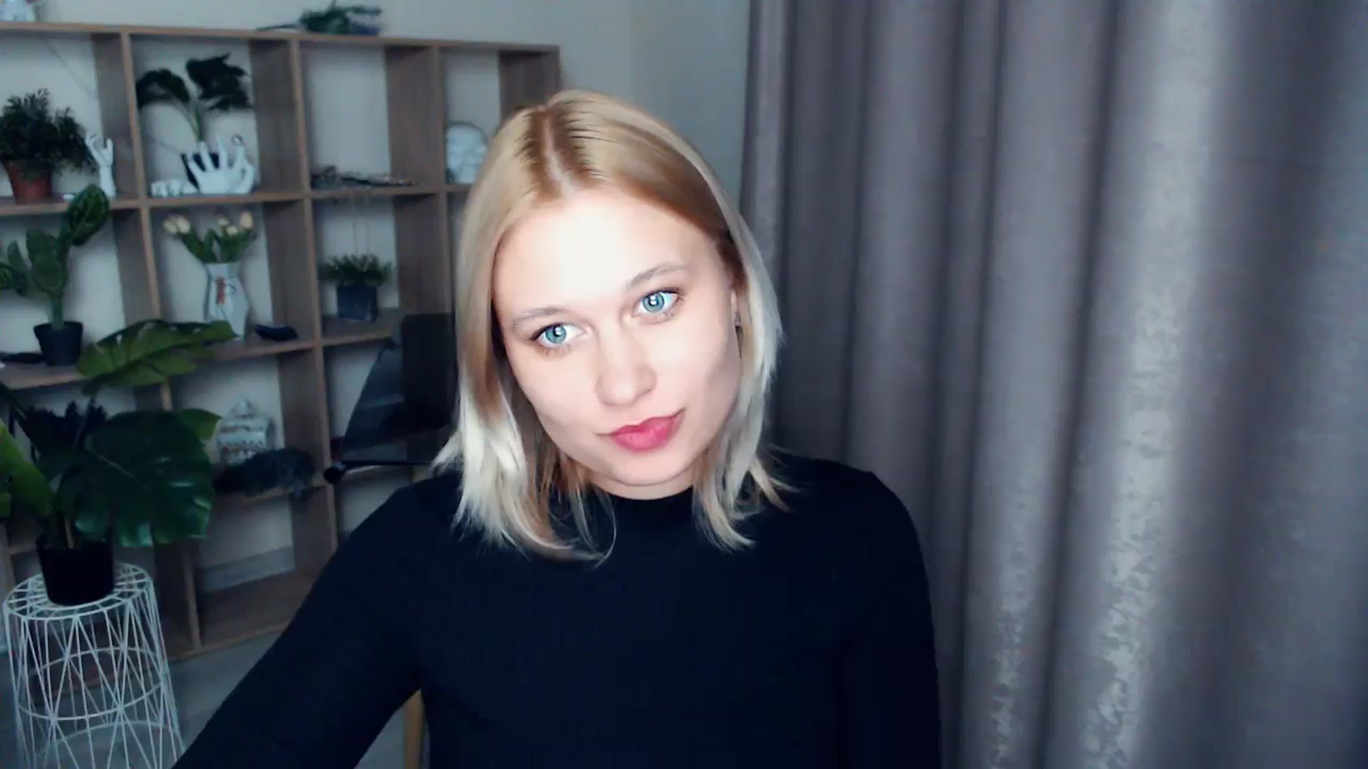 Gallery image thumbnail from Kukla_kolduna's myfreecams stream on, 03/21/2025, 18:16 image 15 of 20