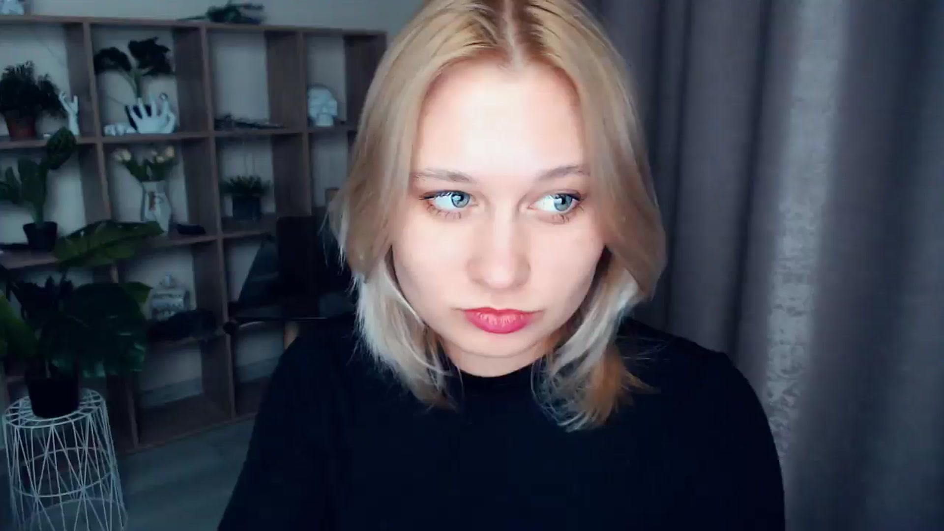 Gallery image thumbnail from Kukla_kolduna's myfreecams stream on, 03/21/2025, 18:16 image 5 of 20