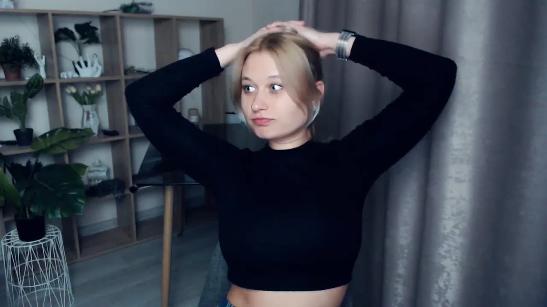 Gallery image thumbnail from Kukla_kolduna's myfreecams stream on, 03/21/2025, 18:16 image 18 of 20