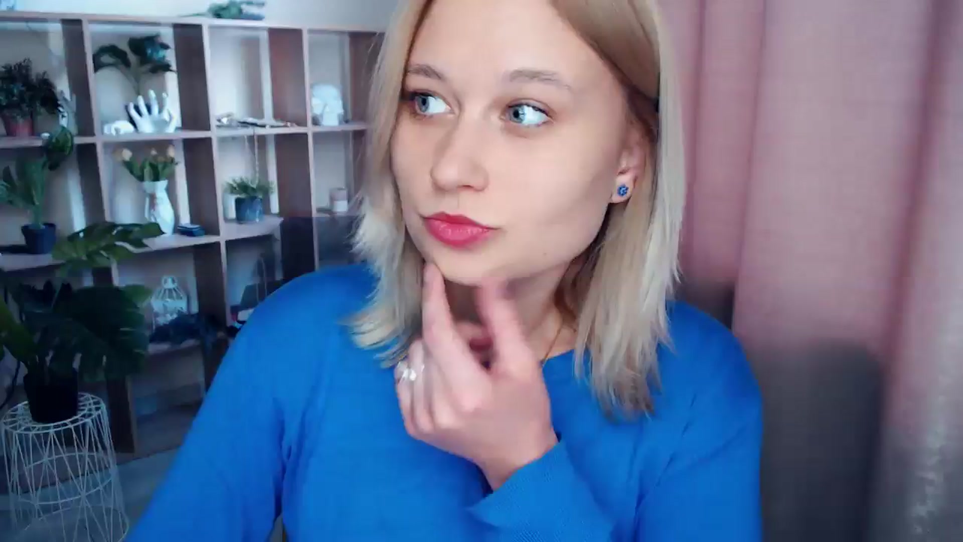 Gallery image thumbnail from Kukla_kolduna's myfreecams stream on, 03/22/2025, 15:39 image 7 of 20