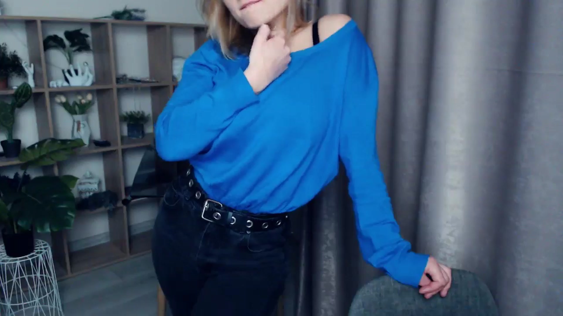 Gallery image thumbnail from Kukla_kolduna's myfreecams stream on, 03/22/2025, 19:09 image 14 of 20