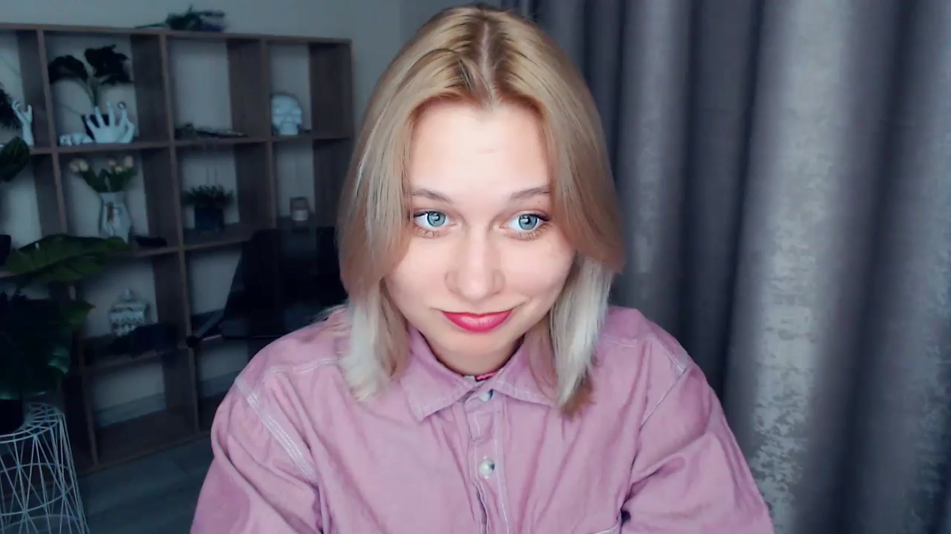 Gallery image thumbnail from Kukla_kolduna's myfreecams stream on, 03/23/2025, 17:12 image 6 of 20
