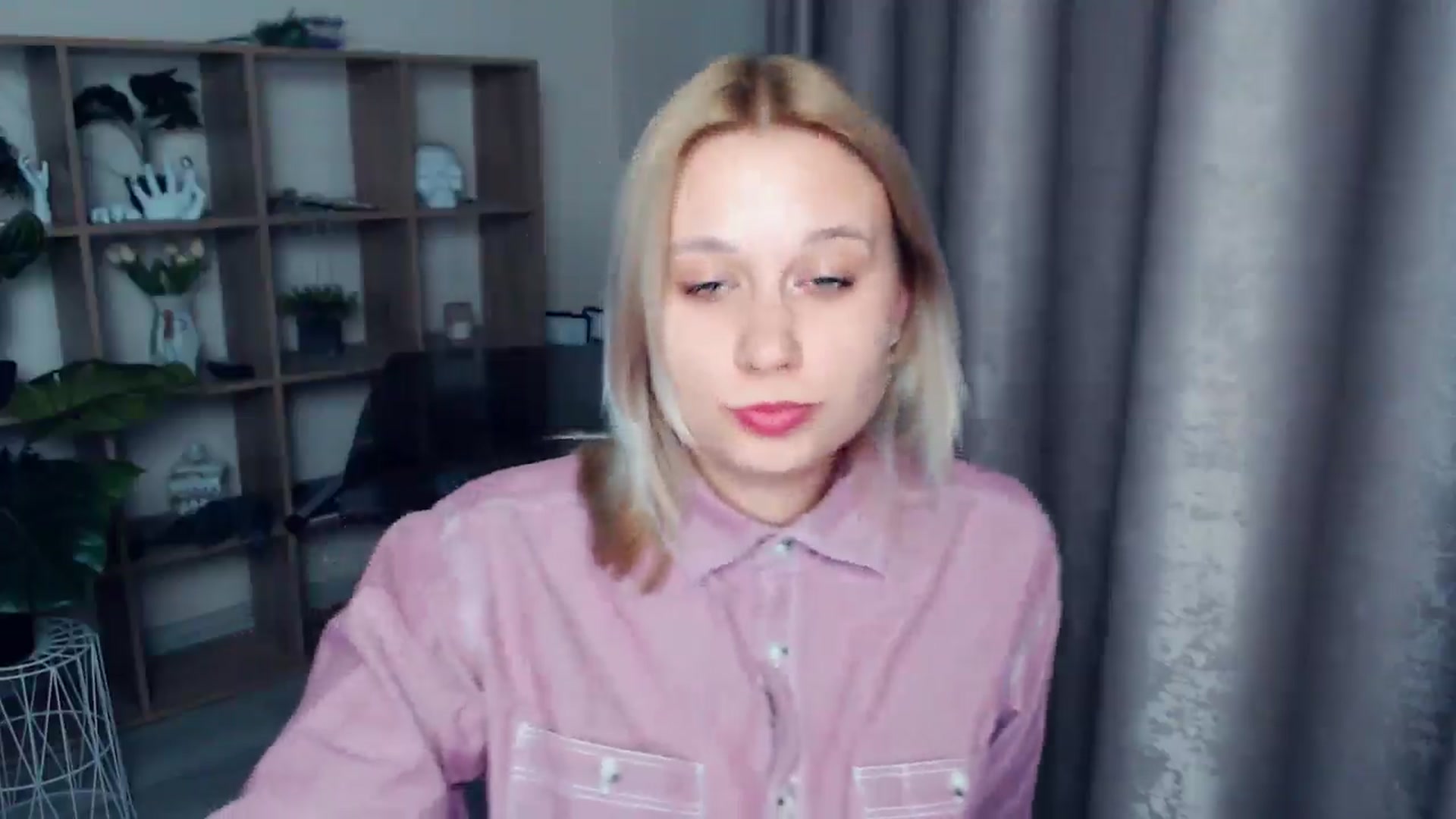 Gallery image thumbnail from Kukla_kolduna's myfreecams stream on, 03/23/2025, 17:12 image 15 of 20