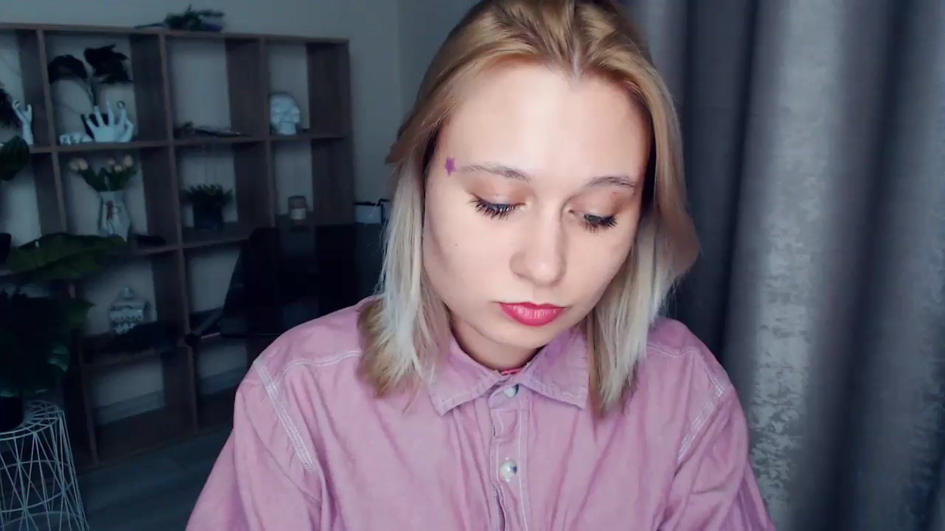Gallery image thumbnail from Kukla_kolduna's myfreecams stream on, 03/23/2025, 17:12 image 19 of 20