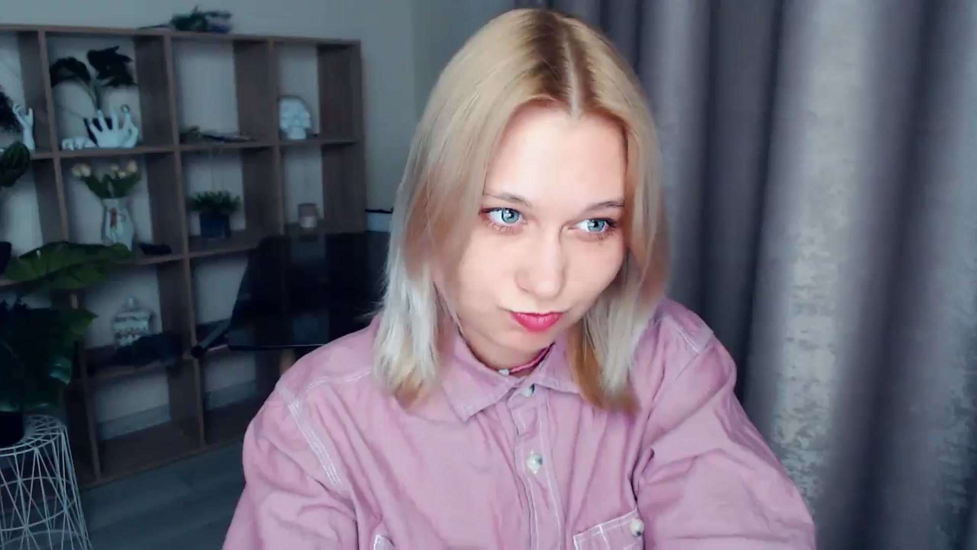 Gallery image thumbnail from Kukla_kolduna's myfreecams stream on, 03/23/2025, 17:12 image 11 of 20