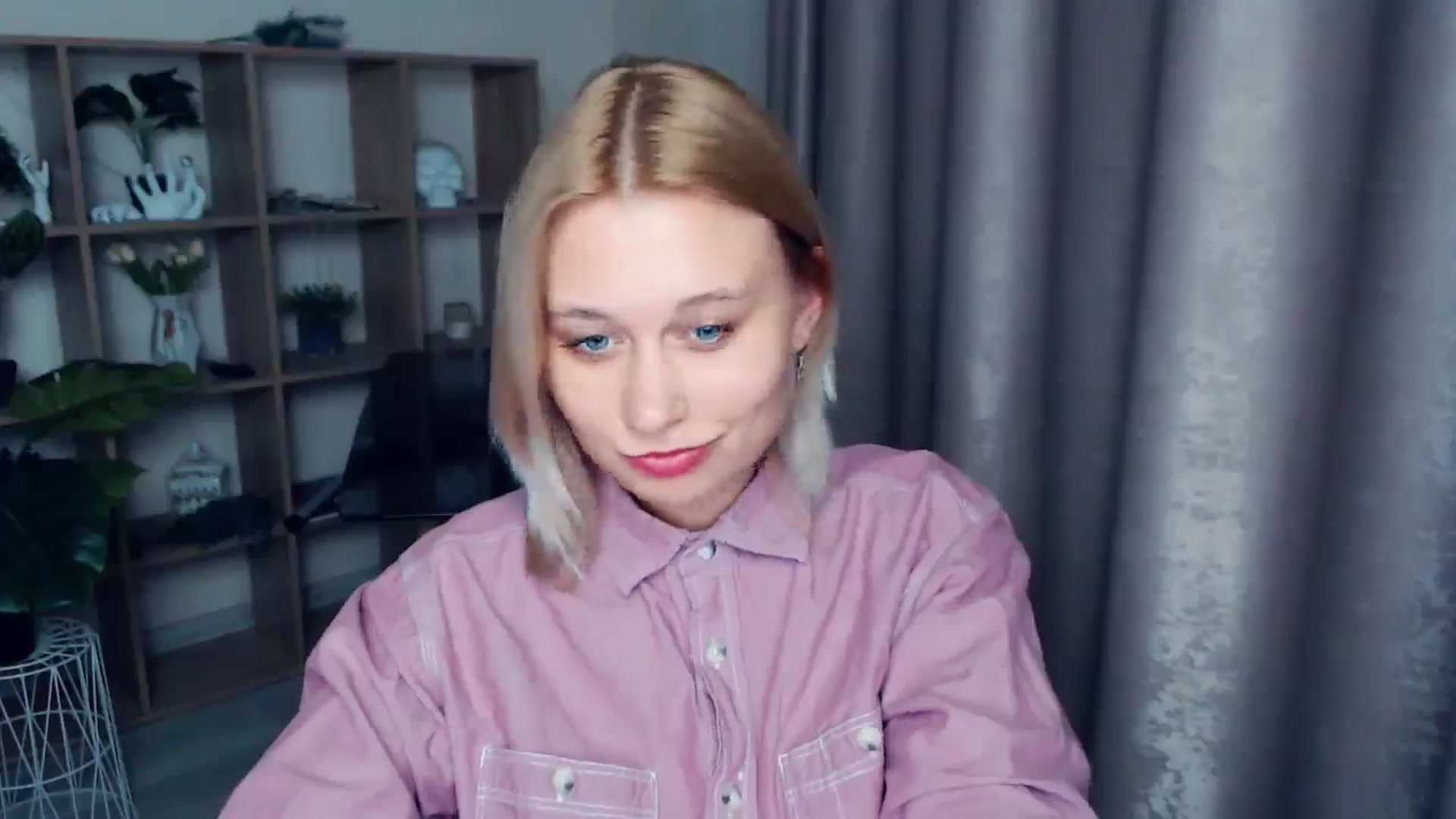 Gallery image thumbnail from Kukla_kolduna's myfreecams stream on, 03/23/2025, 17:12 image 17 of 20
