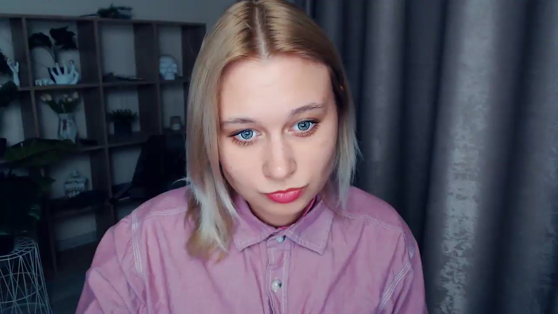 Gallery image thumbnail from Kukla_kolduna's myfreecams stream on, 03/23/2025, 17:12 image 14 of 20