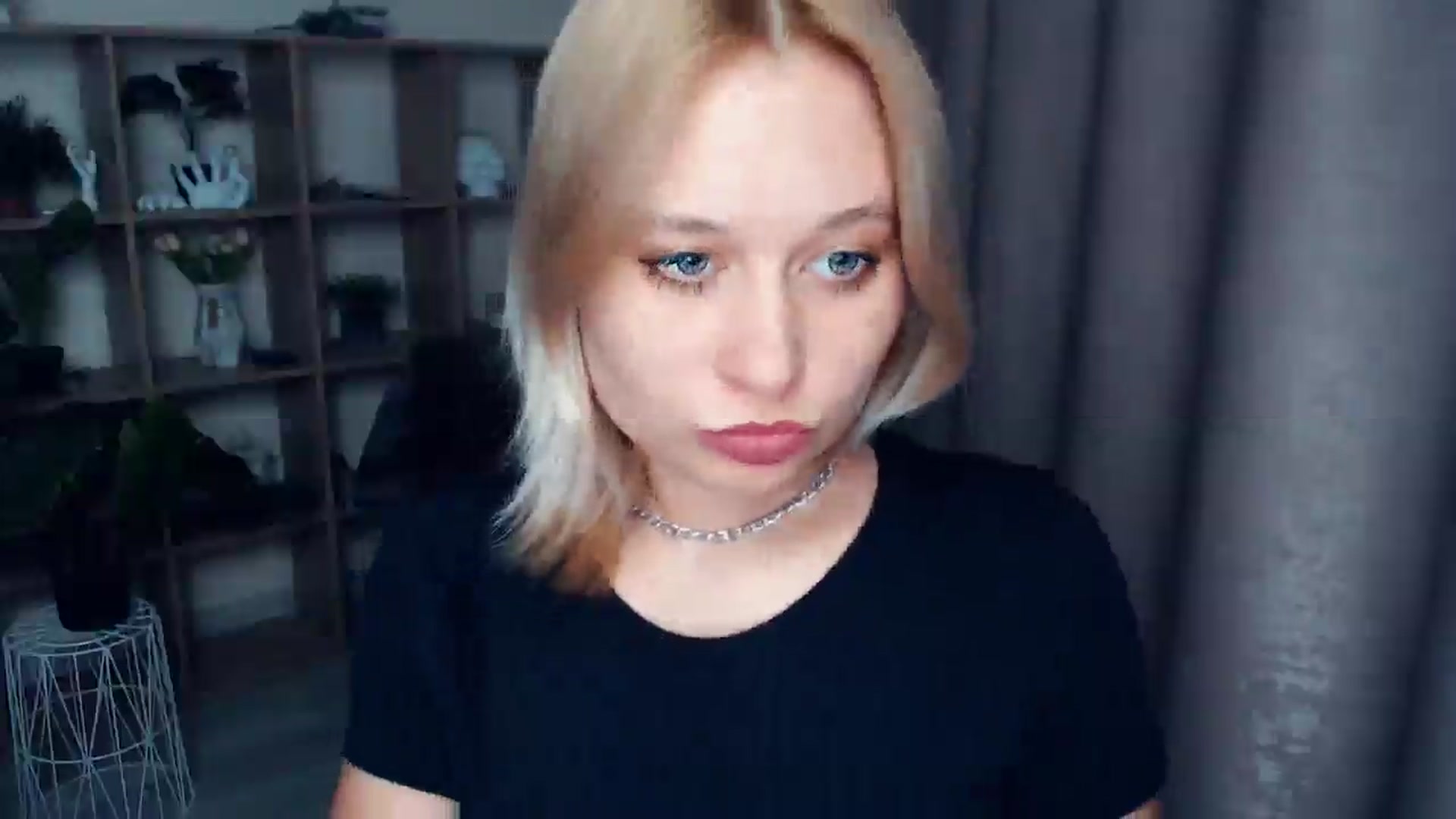 Gallery image thumbnail from Kukla_kolduna's myfreecams stream on, 03/26/2025, 17:04 image 14 of 20