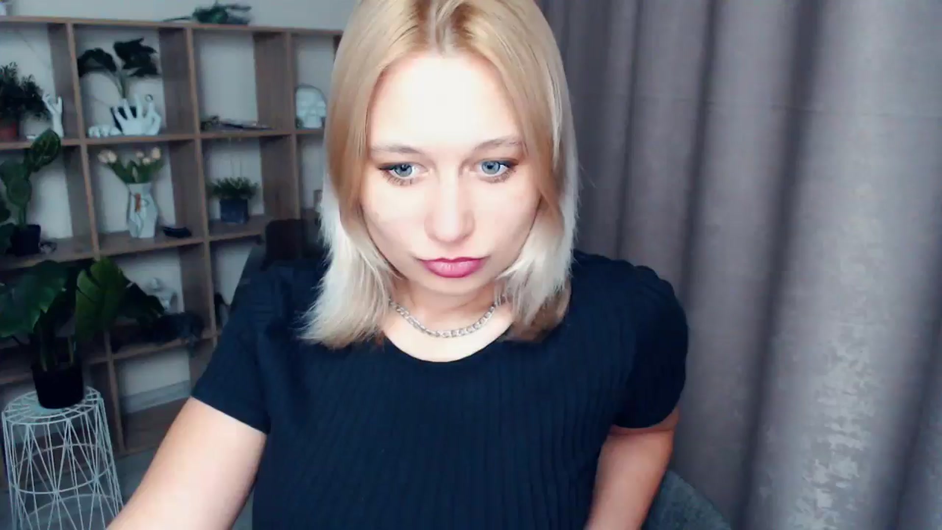Gallery image thumbnail from Kukla_kolduna's myfreecams stream on, 03/26/2025, 18:53 image 1 of 20