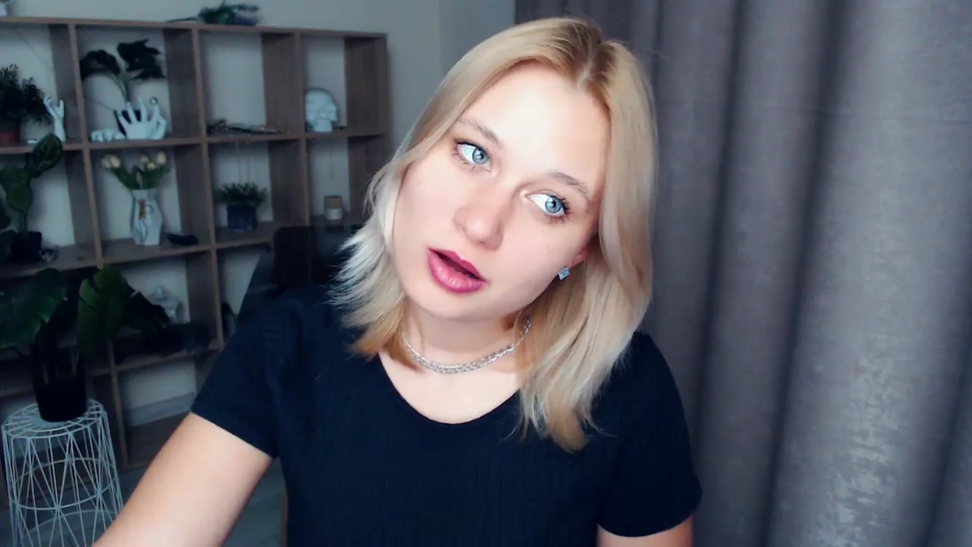 Gallery image thumbnail from Kukla_kolduna's myfreecams stream on, 03/26/2025, 18:53 image 3 of 20