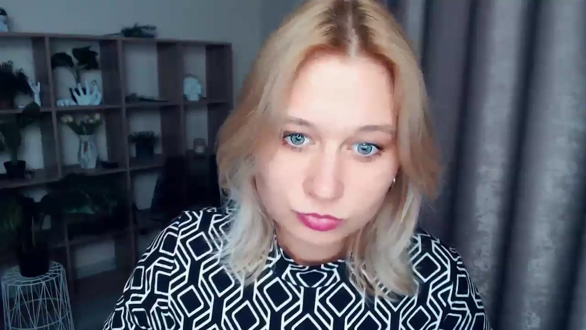 Gallery image thumbnail from Kukla_kolduna's myfreecams stream on, 03/27/2025, 16:51 image 18 of 20
