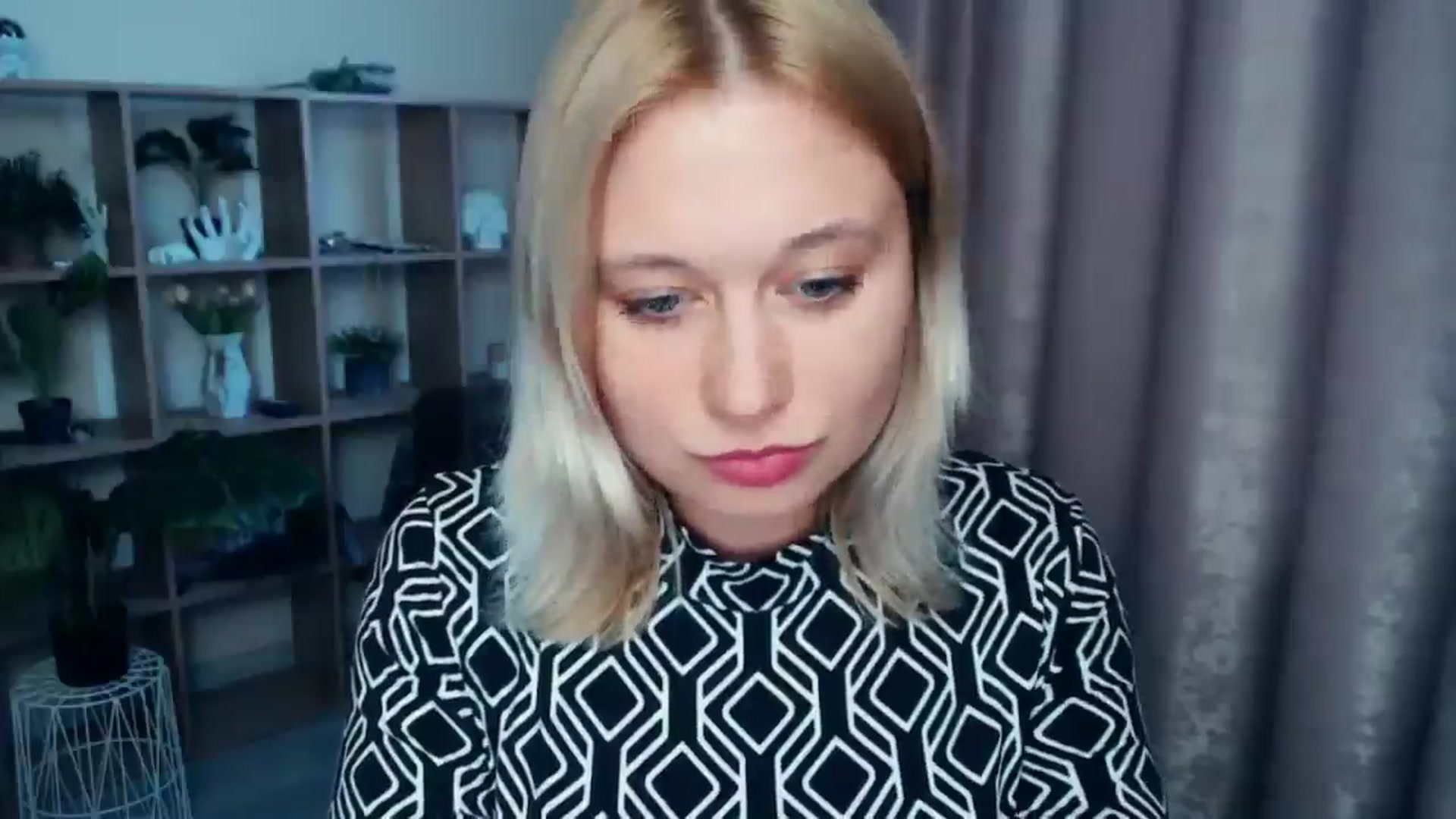 Gallery image thumbnail from Kukla_kolduna's myfreecams stream on, 03/27/2025, 16:51 image 9 of 20