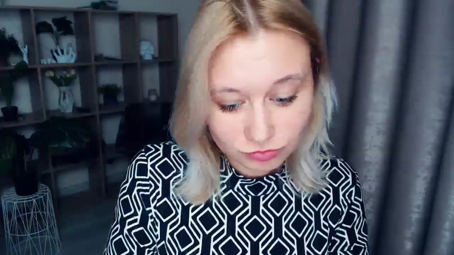 Gallery image thumbnail from Kukla_kolduna's myfreecams stream on, 03/27/2025, 19:08 image 15 of 20