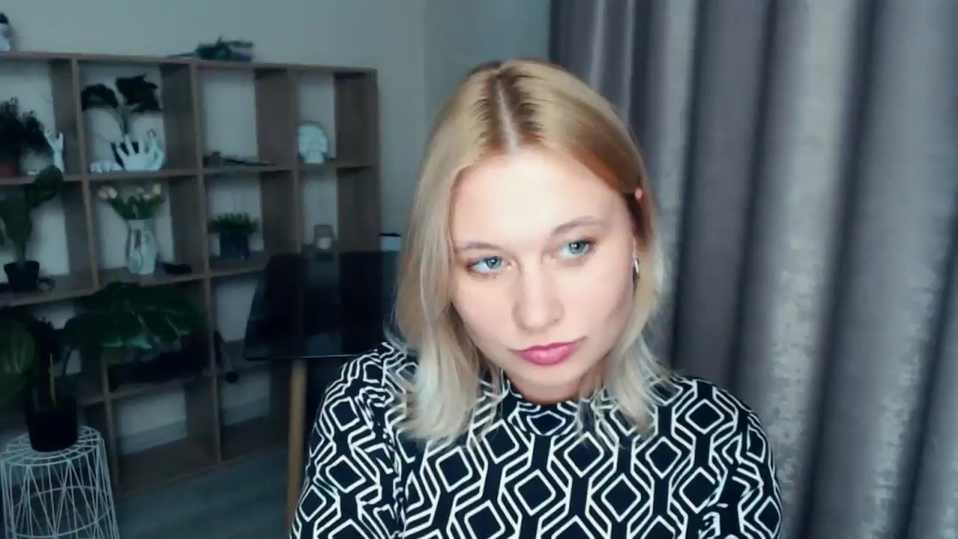 Gallery image thumbnail from Kukla_kolduna's myfreecams stream on, 03/27/2025, 19:08 image 7 of 20