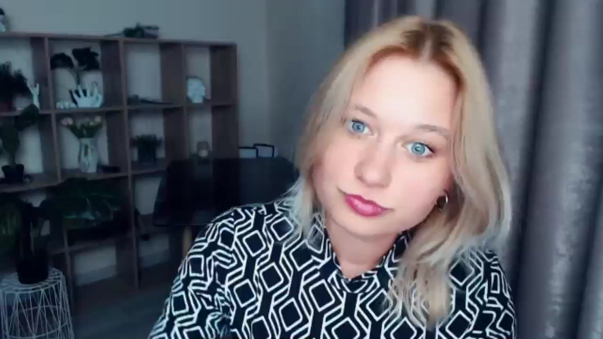 Gallery image thumbnail from Kukla_kolduna's myfreecams stream on, 03/27/2025, 19:08 image 2 of 20