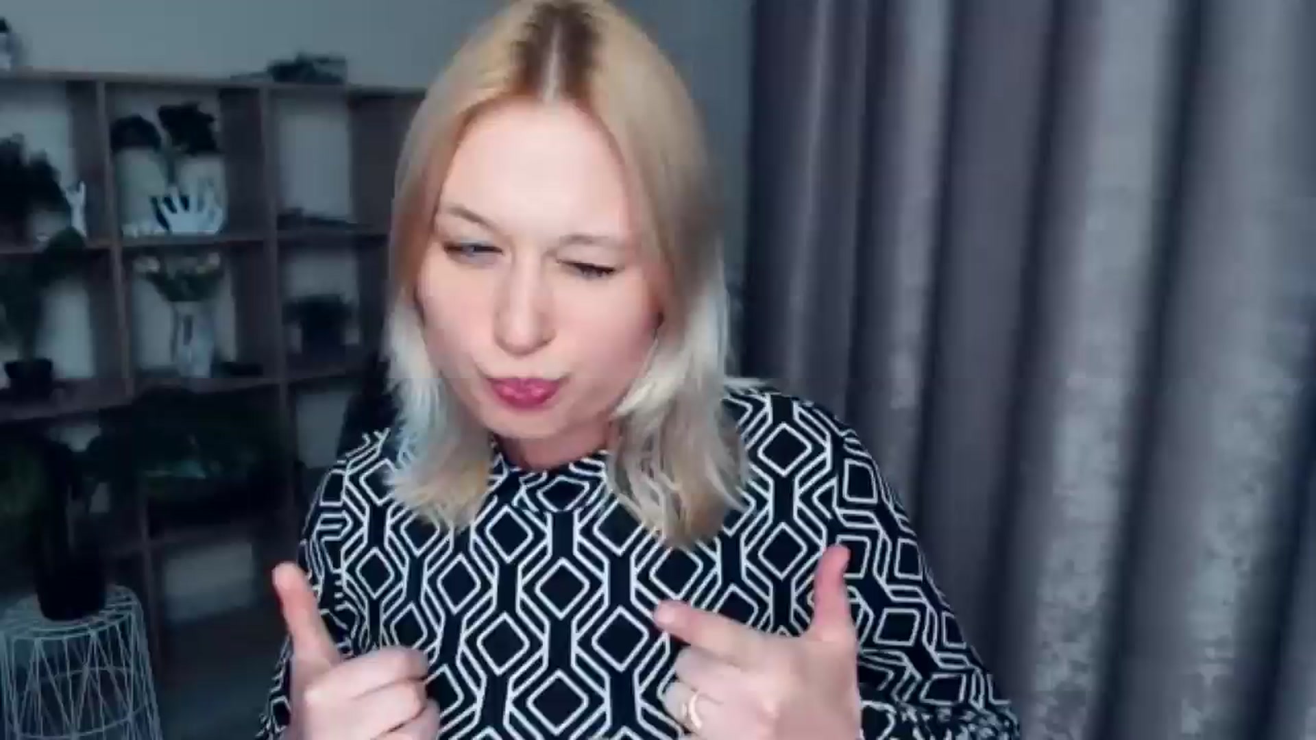 Gallery image thumbnail from Kukla_kolduna's myfreecams stream on, 03/27/2025, 19:08 image 1 of 20