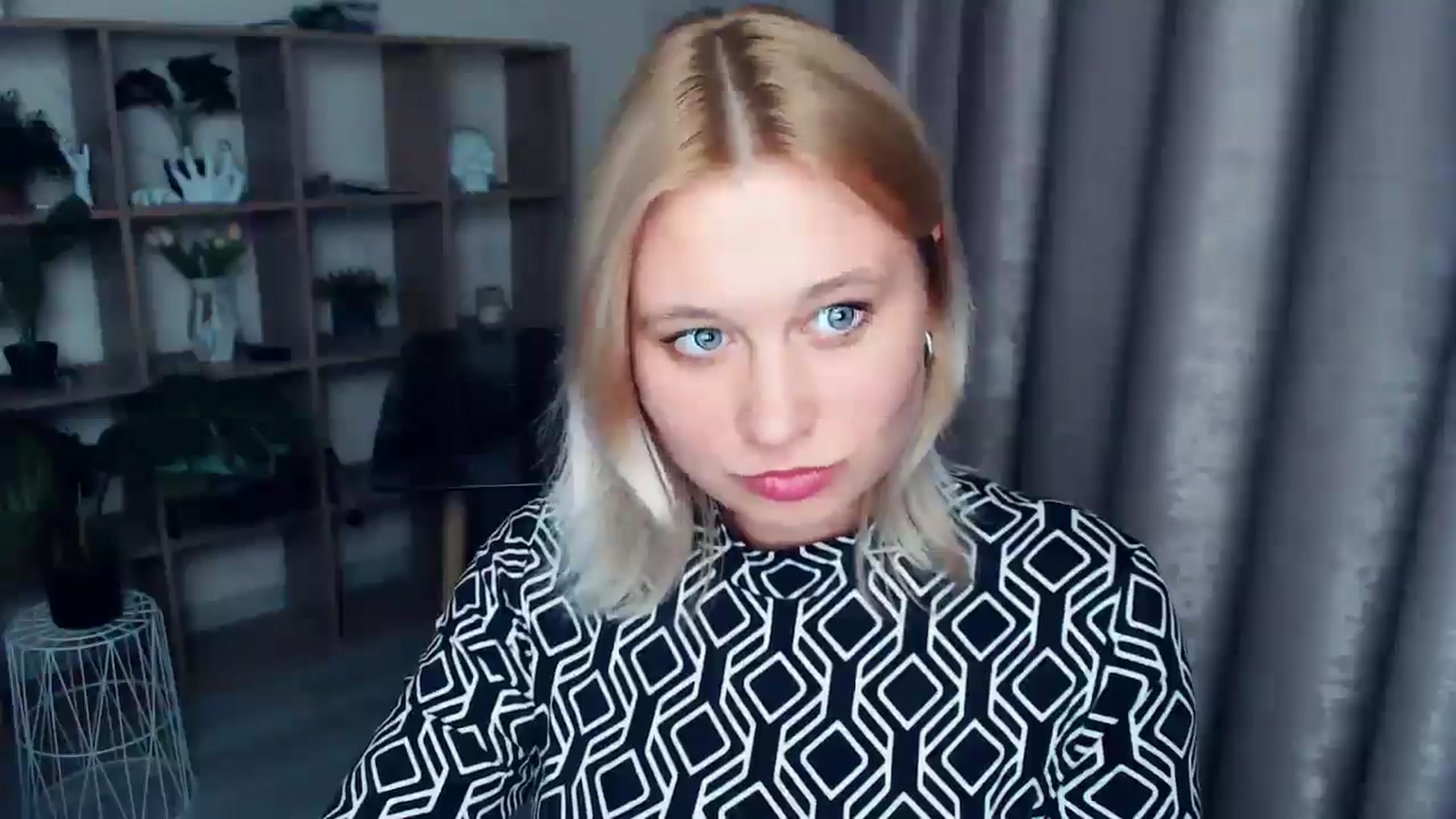 Gallery image thumbnail from Kukla_kolduna's myfreecams stream on, 03/27/2025, 19:08 image 10 of 20