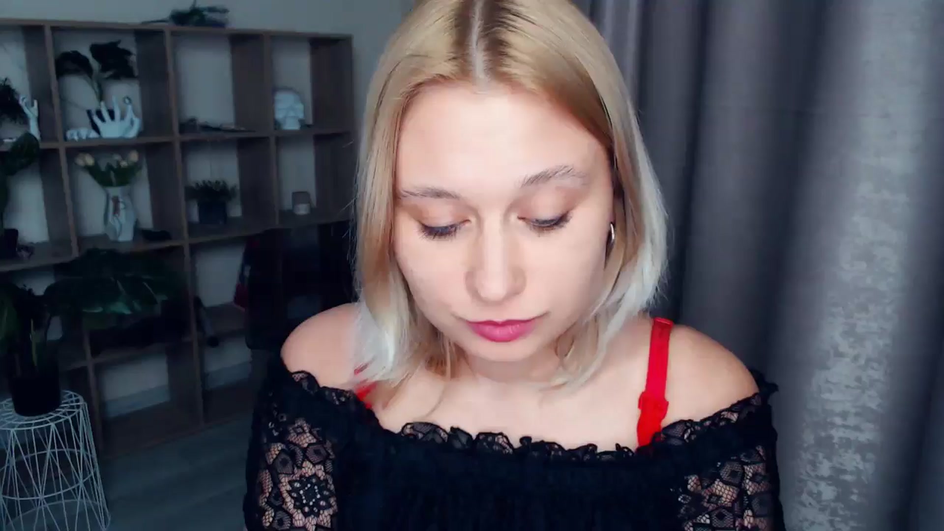 Gallery image thumbnail from Kukla_kolduna's myfreecams stream on, 03/28/2025, 18:42 image 9 of 20