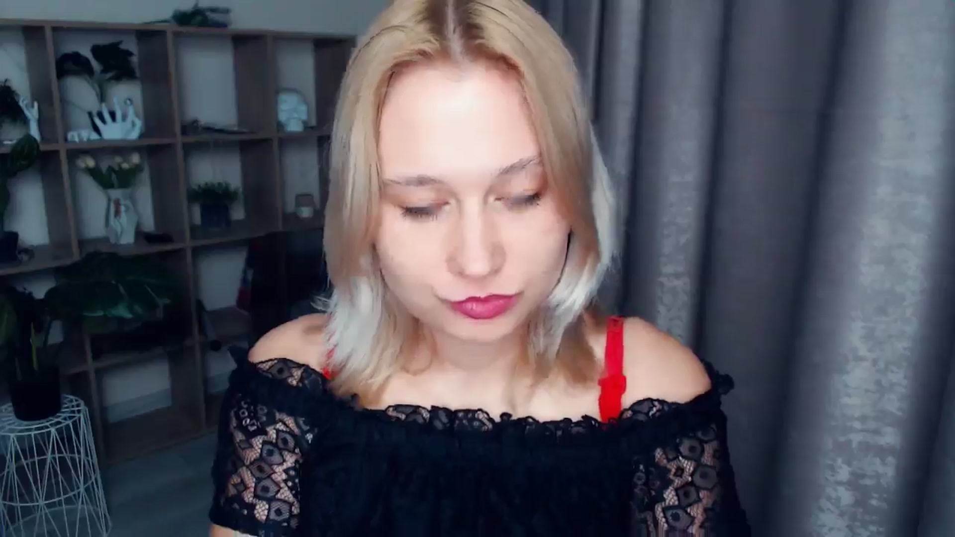 Gallery image thumbnail from Kukla_kolduna's myfreecams stream on, 03/28/2025, 18:42 image 5 of 20