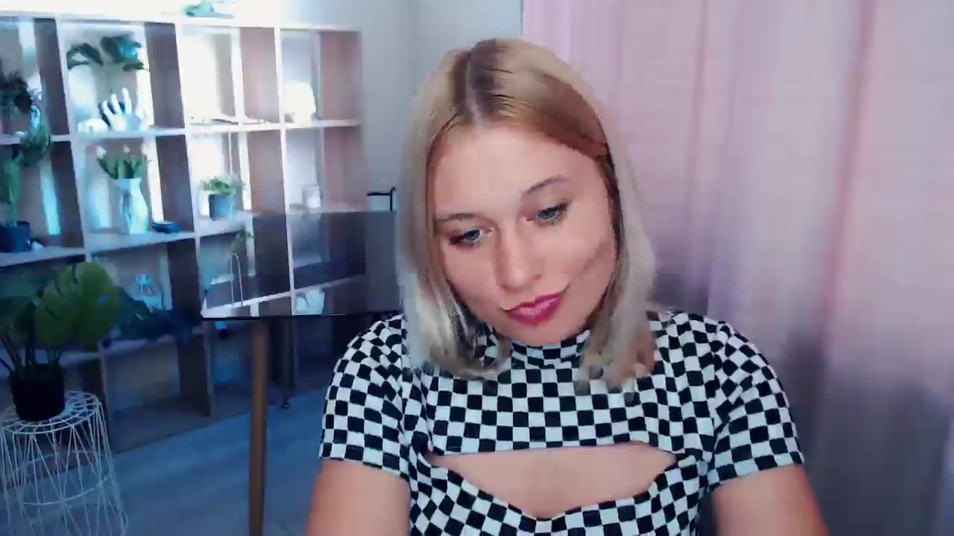 Gallery image thumbnail from Kukla_kolduna's myfreecams stream on, 03/29/2025, 14:27 image 5 of 20