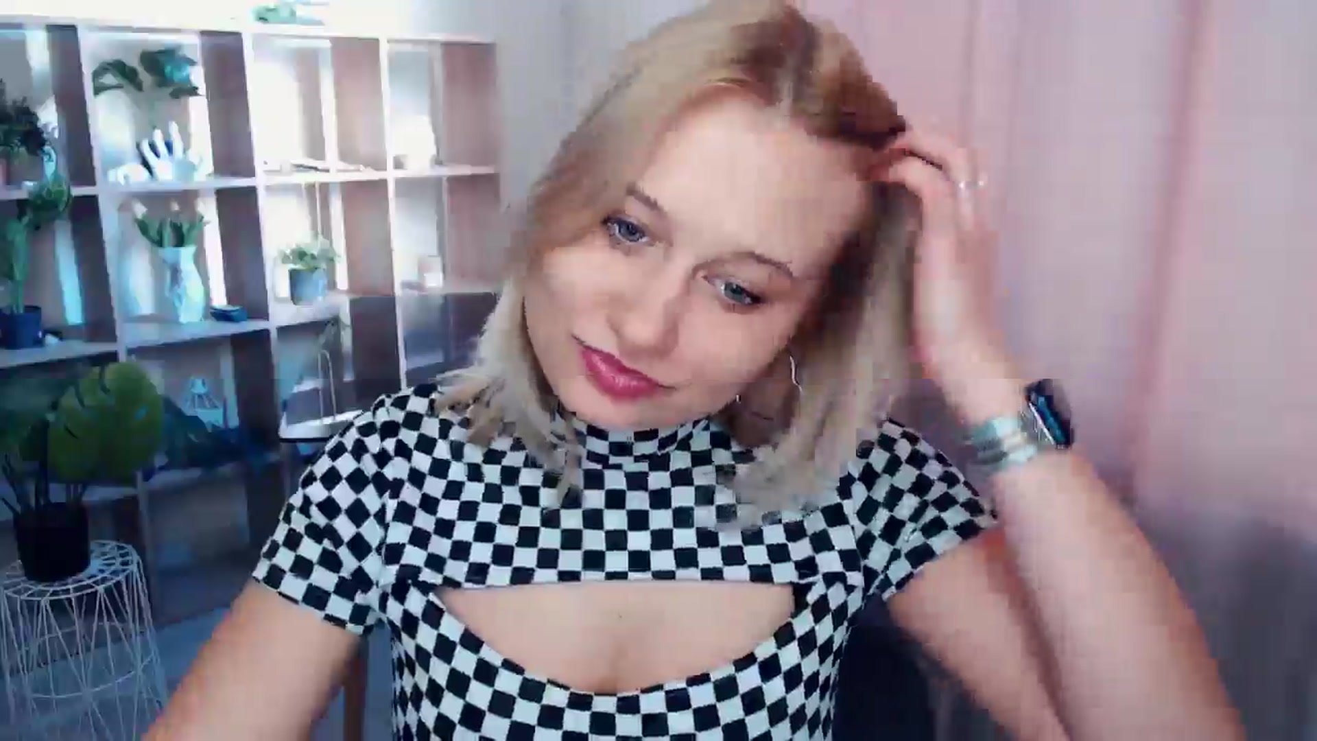 Gallery image thumbnail from Kukla_kolduna's myfreecams stream on, 03/29/2025, 15:01 image 7 of 20