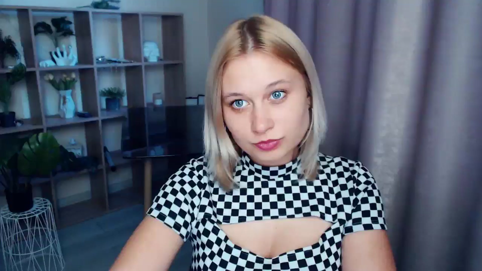 Gallery image thumbnail from Kukla_kolduna's myfreecams stream on, 03/29/2025, 16:59 image 8 of 20