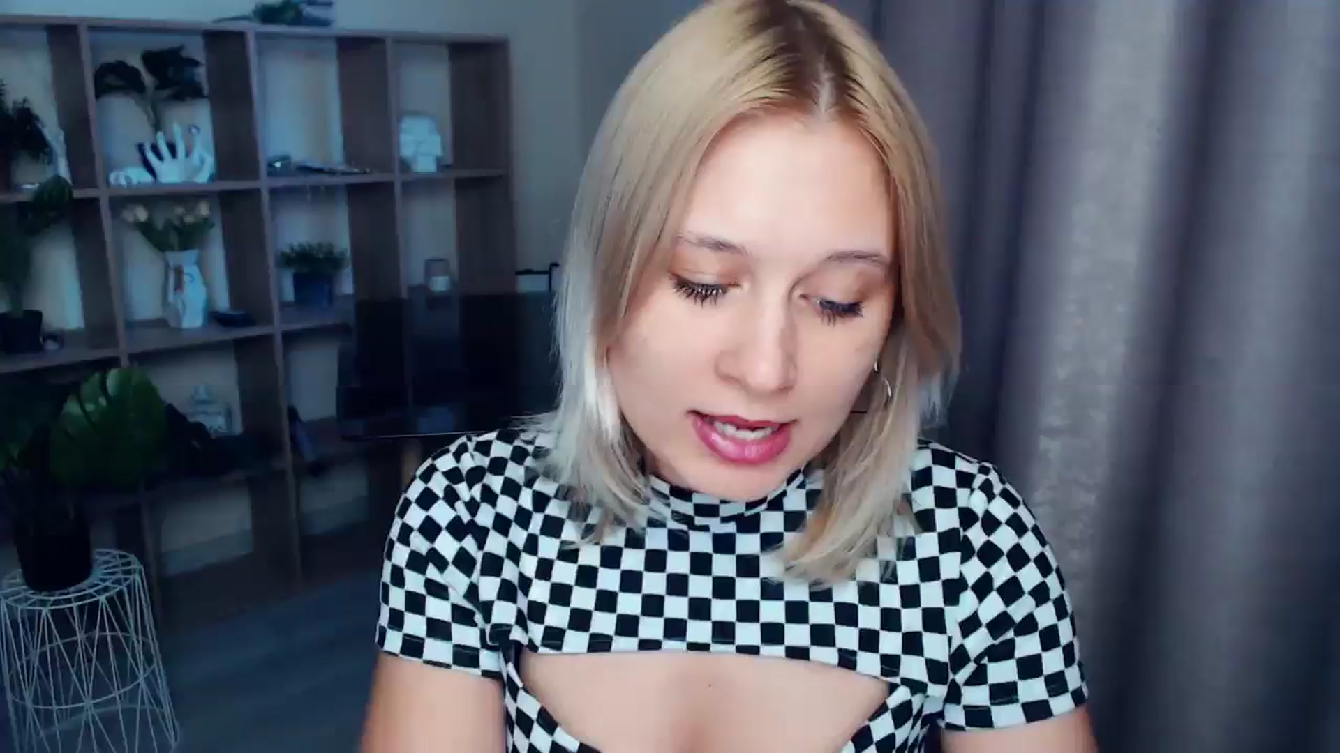 Gallery image thumbnail from Kukla_kolduna's myfreecams stream on, 03/29/2025, 16:59 image 11 of 20