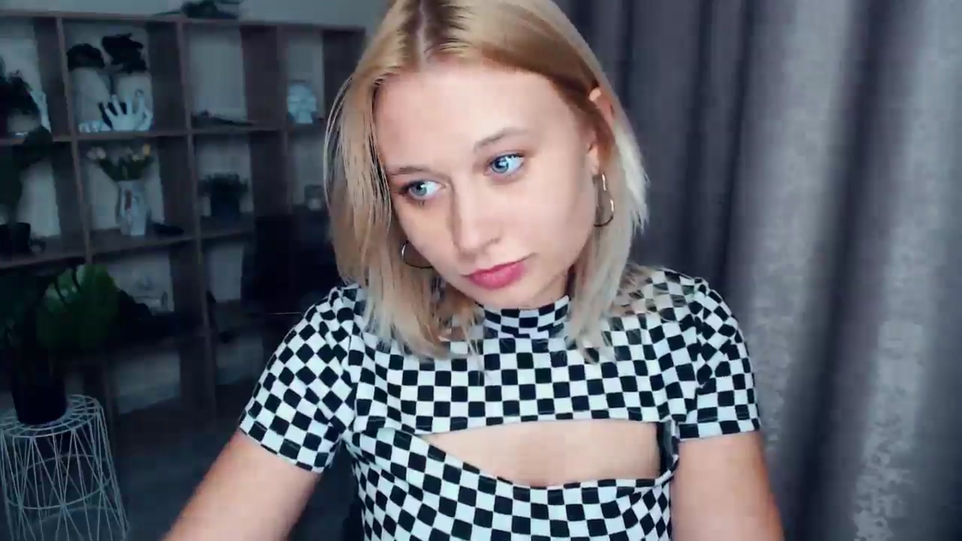 Gallery image thumbnail from Kukla_kolduna's myfreecams stream on, 03/29/2025, 16:59 image 17 of 20