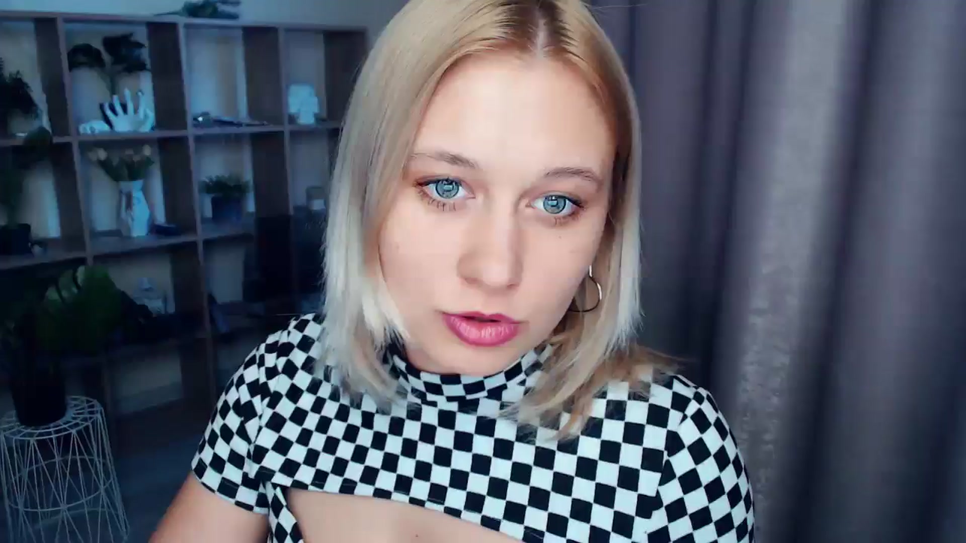 Gallery image thumbnail from Kukla_kolduna's myfreecams stream on, 03/29/2025, 16:59 image 9 of 20