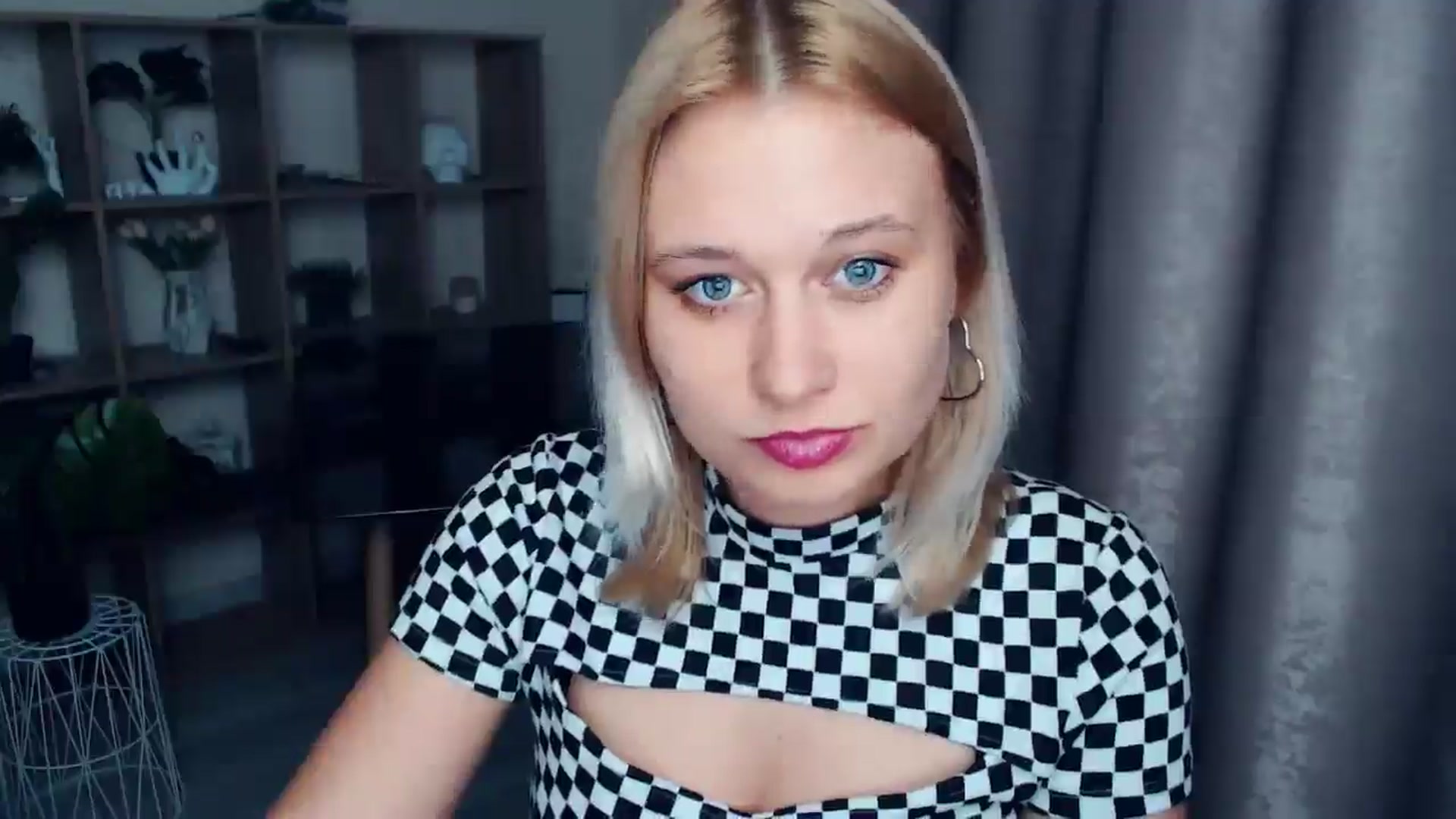 Gallery image thumbnail from Kukla_kolduna's myfreecams stream on, 03/29/2025, 18:33 image 10 of 20