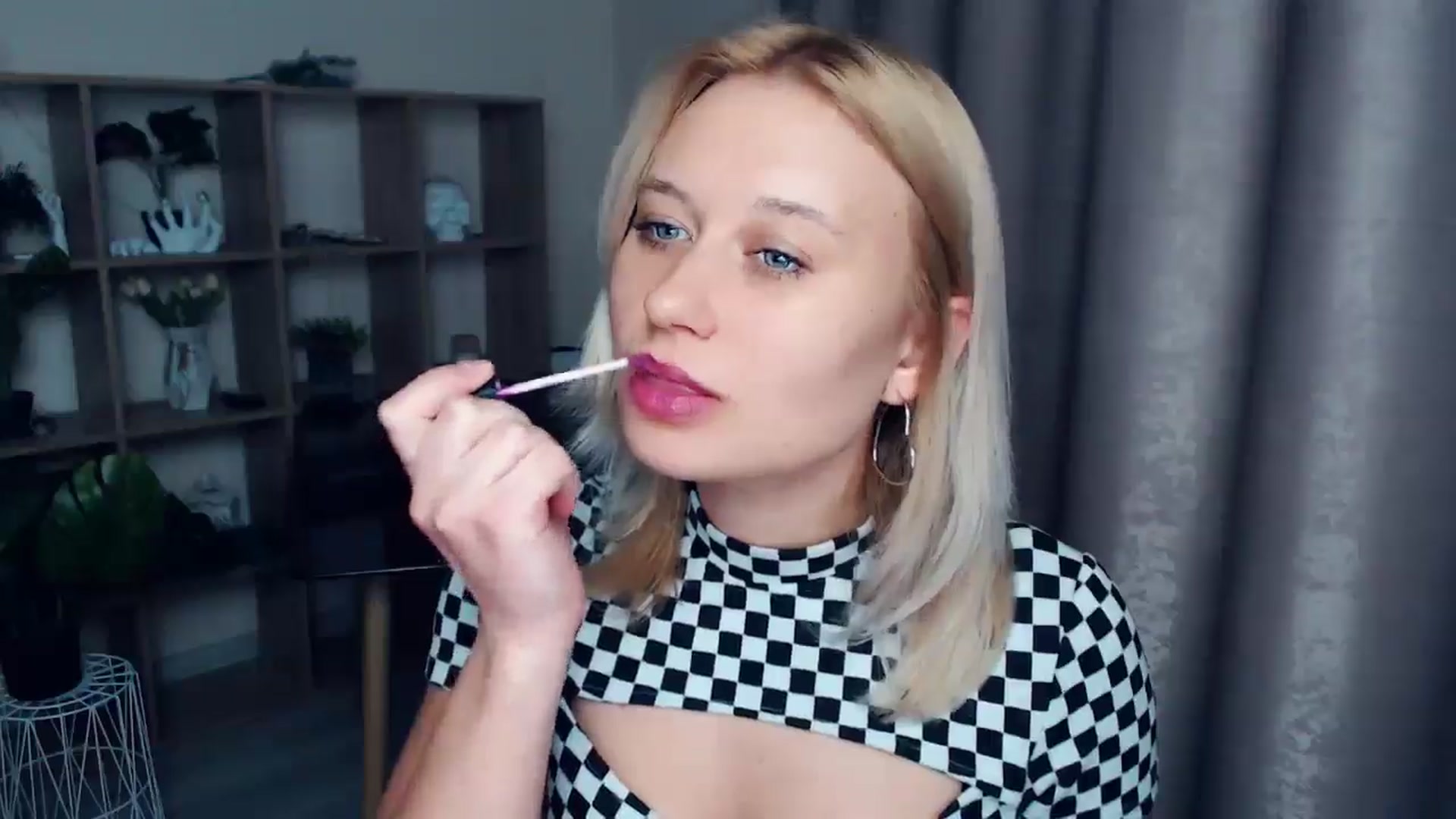Gallery image thumbnail from Kukla_kolduna's myfreecams stream on, 03/29/2025, 18:33 image 3 of 20