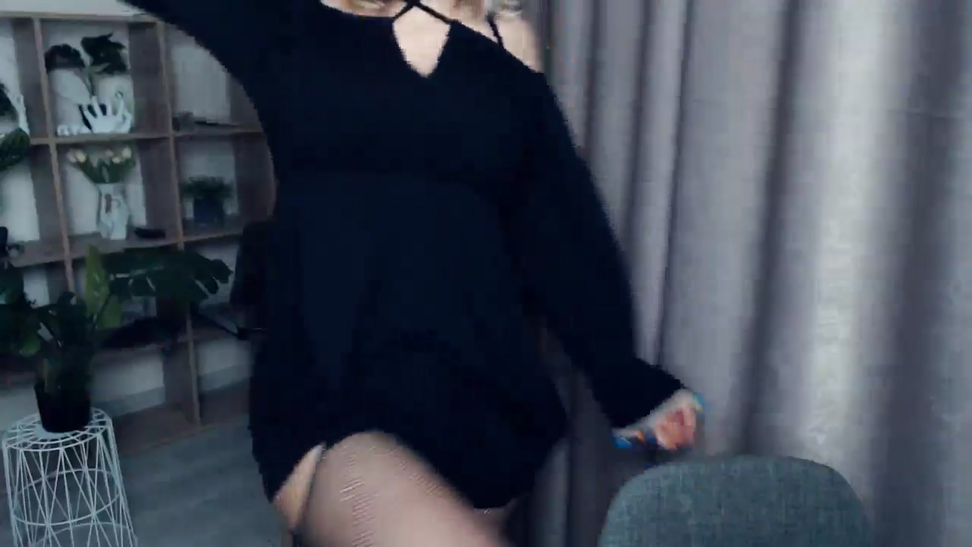 Gallery image thumbnail from Kukla_kolduna's myfreecams stream on, 03/30/2025, 18:06 image 9 of 20