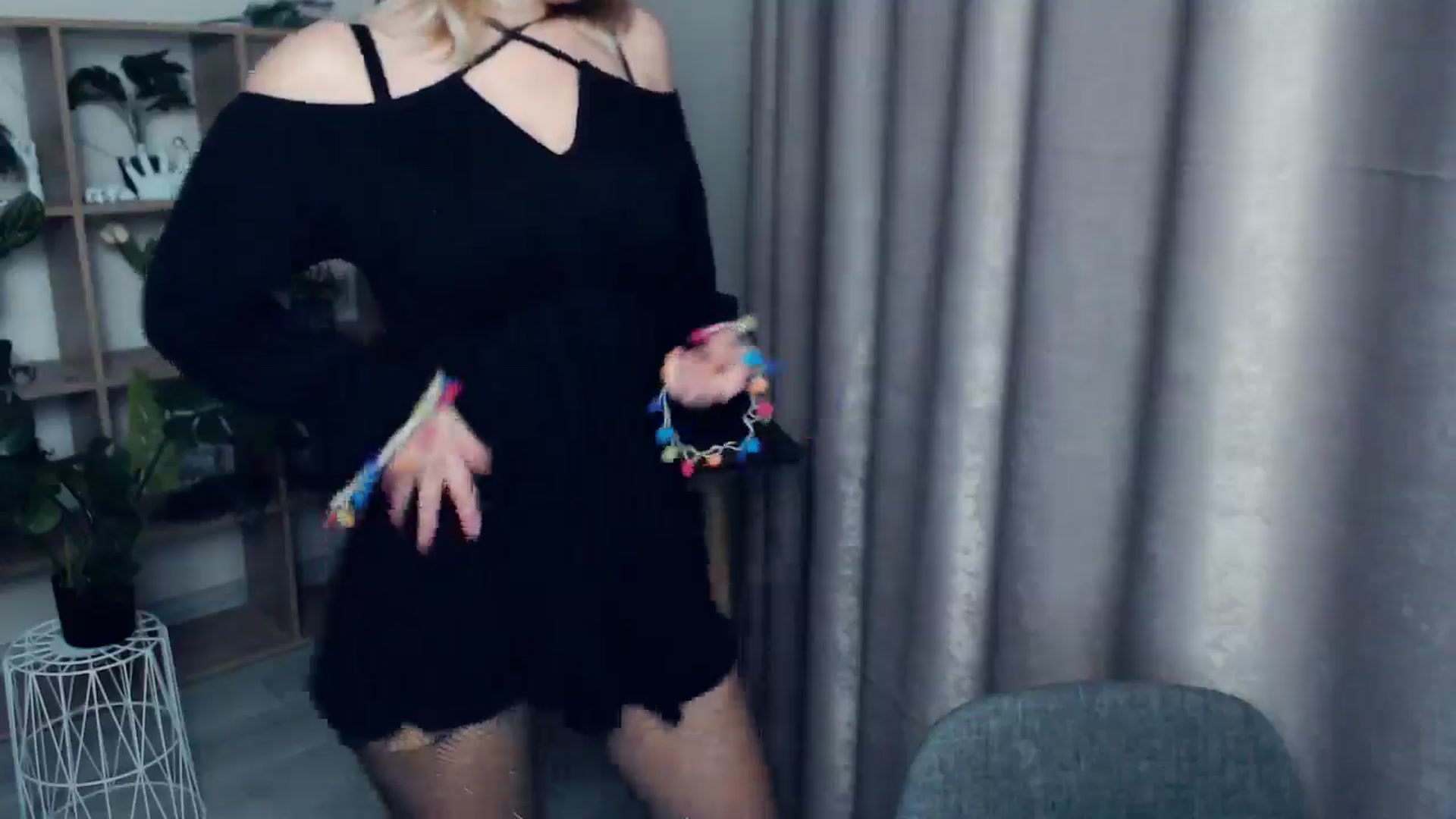 Gallery image thumbnail from Kukla_kolduna's myfreecams stream on, 03/30/2025, 18:06 image 8 of 20