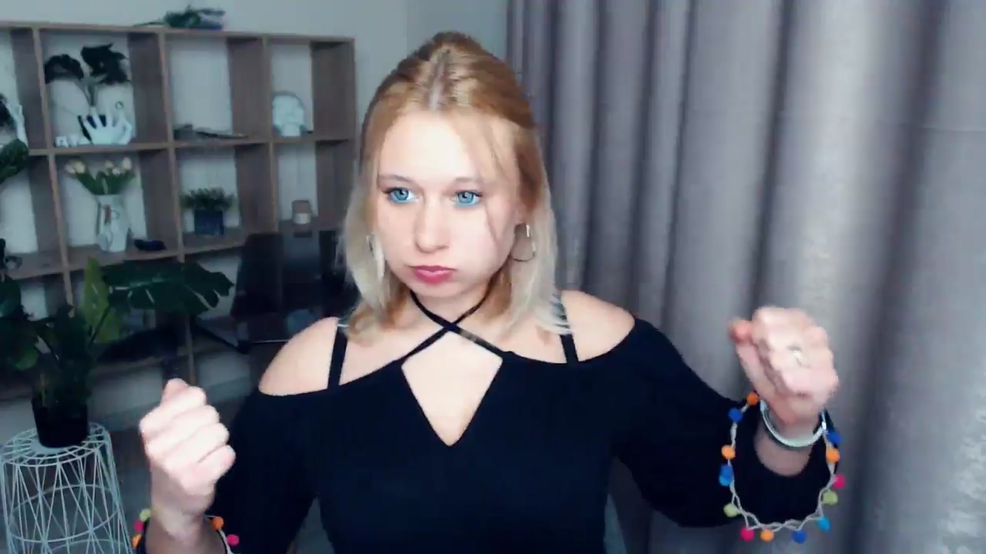 Gallery image thumbnail from Kukla_kolduna's myfreecams stream on, 03/30/2025, 18:06 image 15 of 20