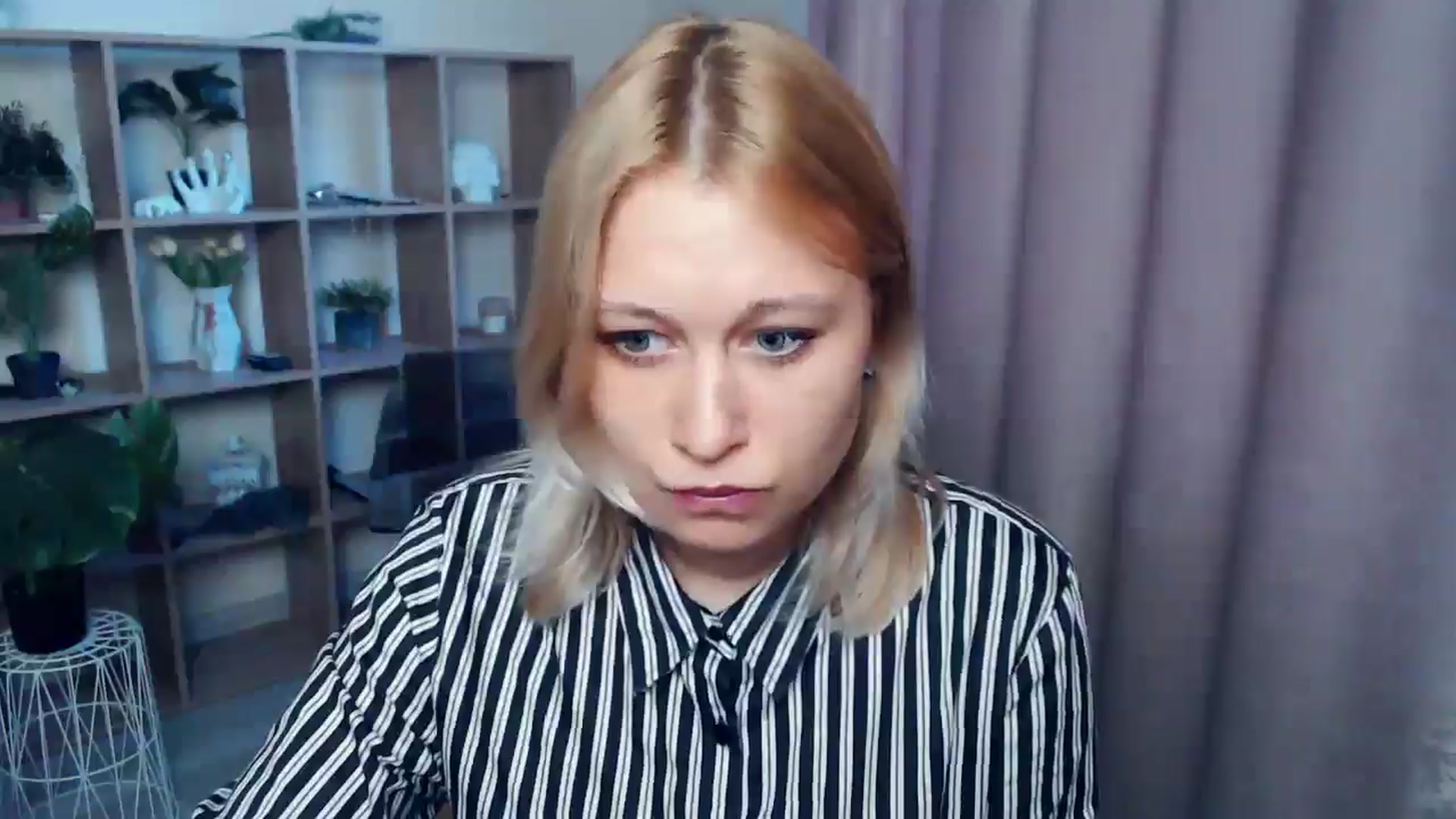 Gallery image thumbnail from Kukla_kolduna's myfreecams stream on, 04/03/2025, 16:58 image 4 of 20