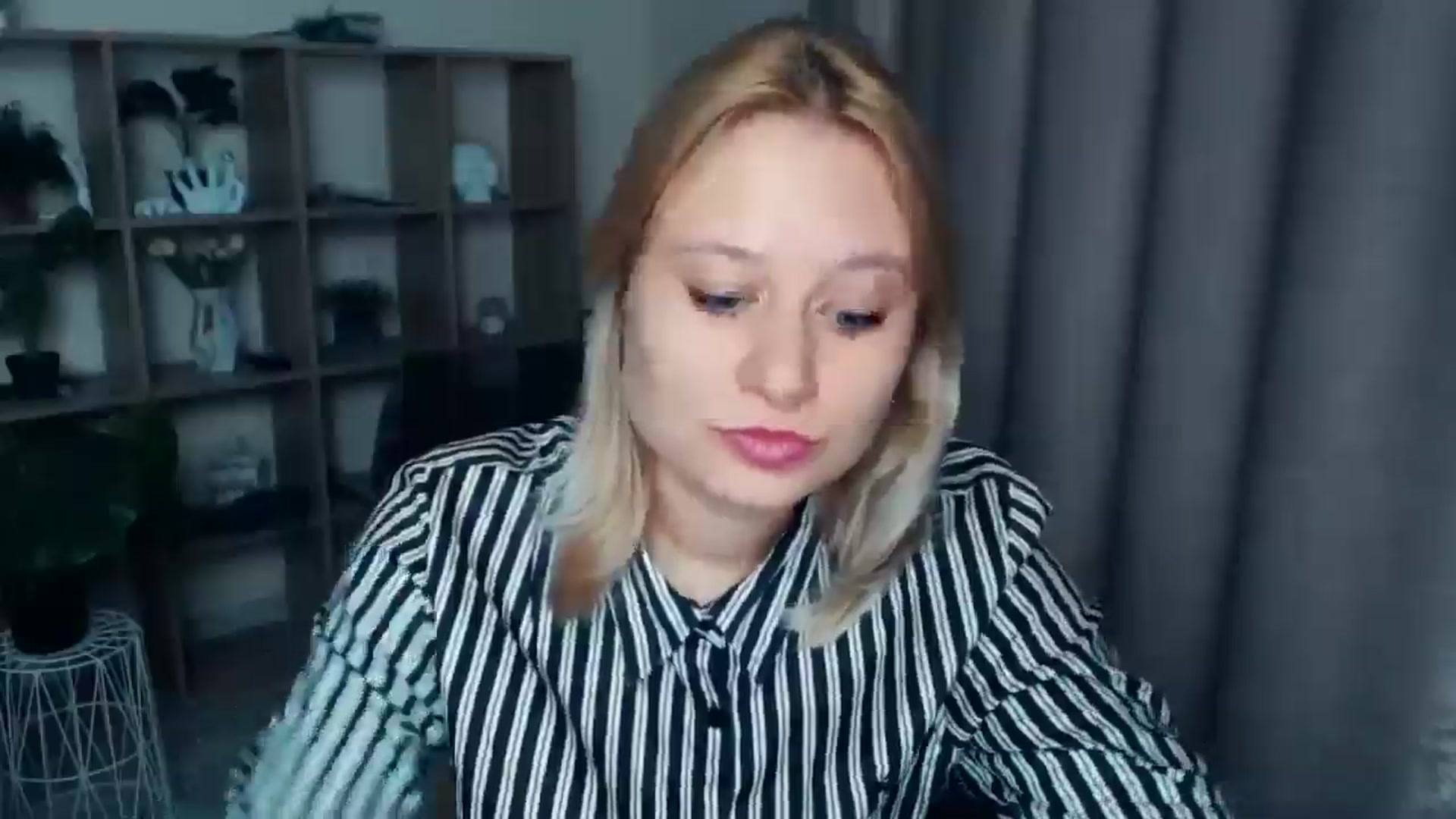 Gallery image thumbnail from Kukla_kolduna's myfreecams stream on, 04/03/2025, 16:58 image 18 of 20