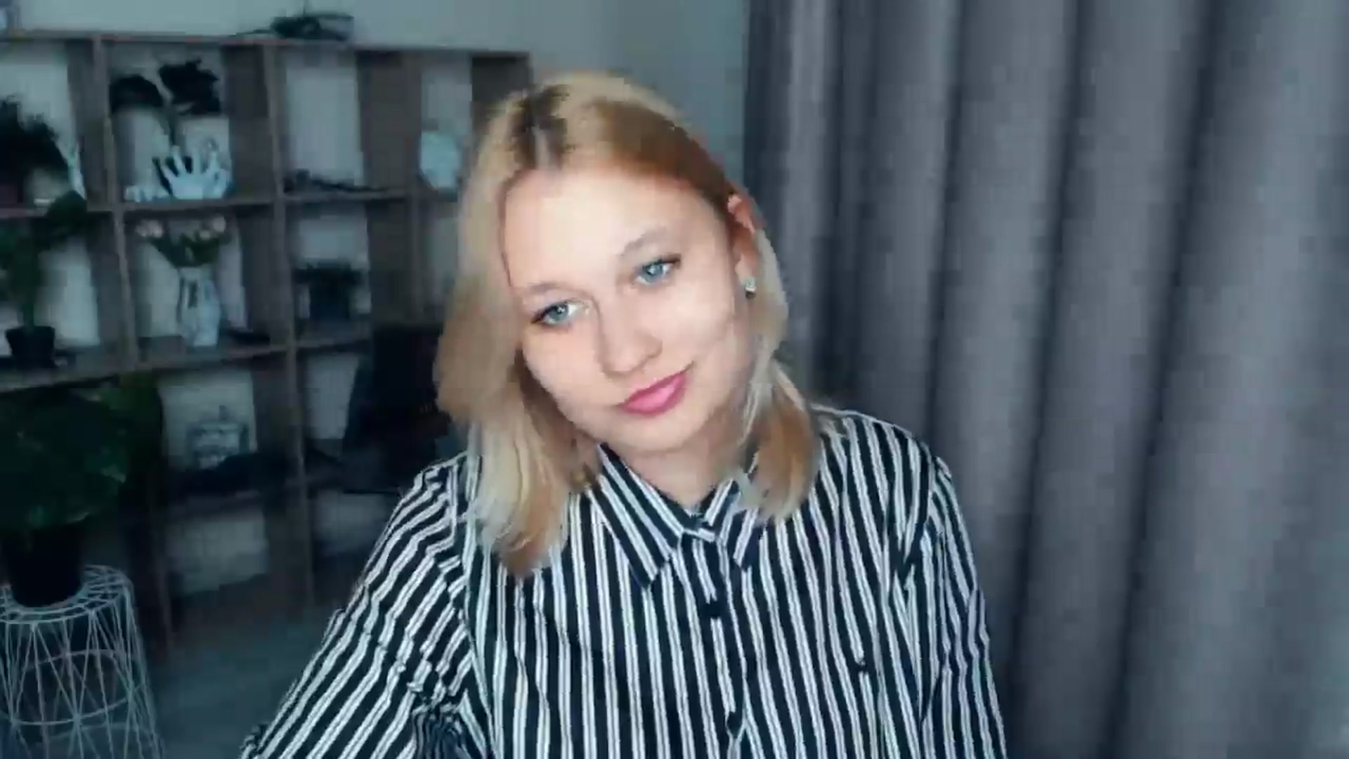 Gallery image thumbnail from Kukla_kolduna's myfreecams stream on, 04/03/2025, 16:58 image 16 of 20
