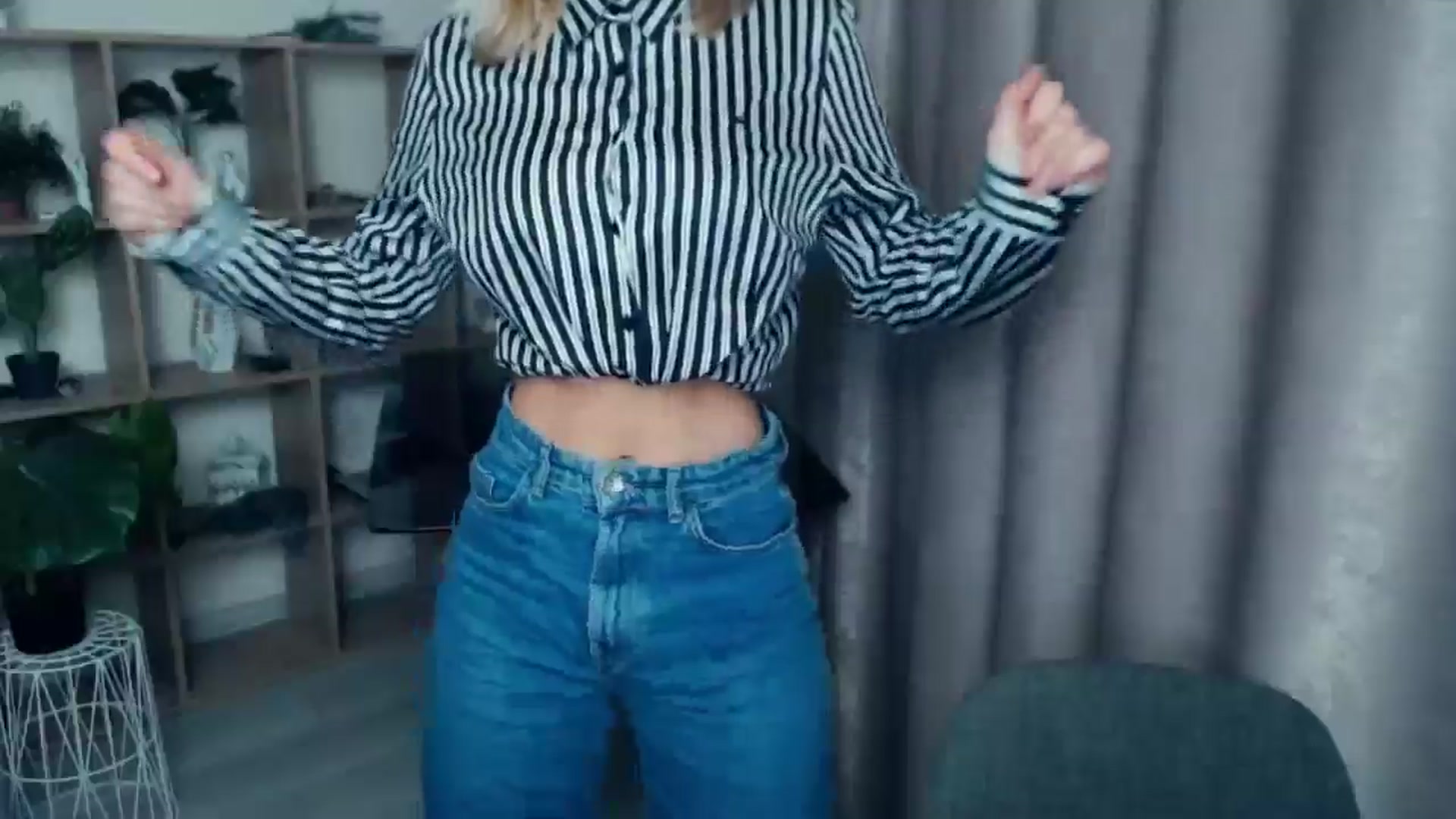 Gallery image thumbnail from Kukla_kolduna's myfreecams stream on, 04/03/2025, 16:58 image 20 of 20