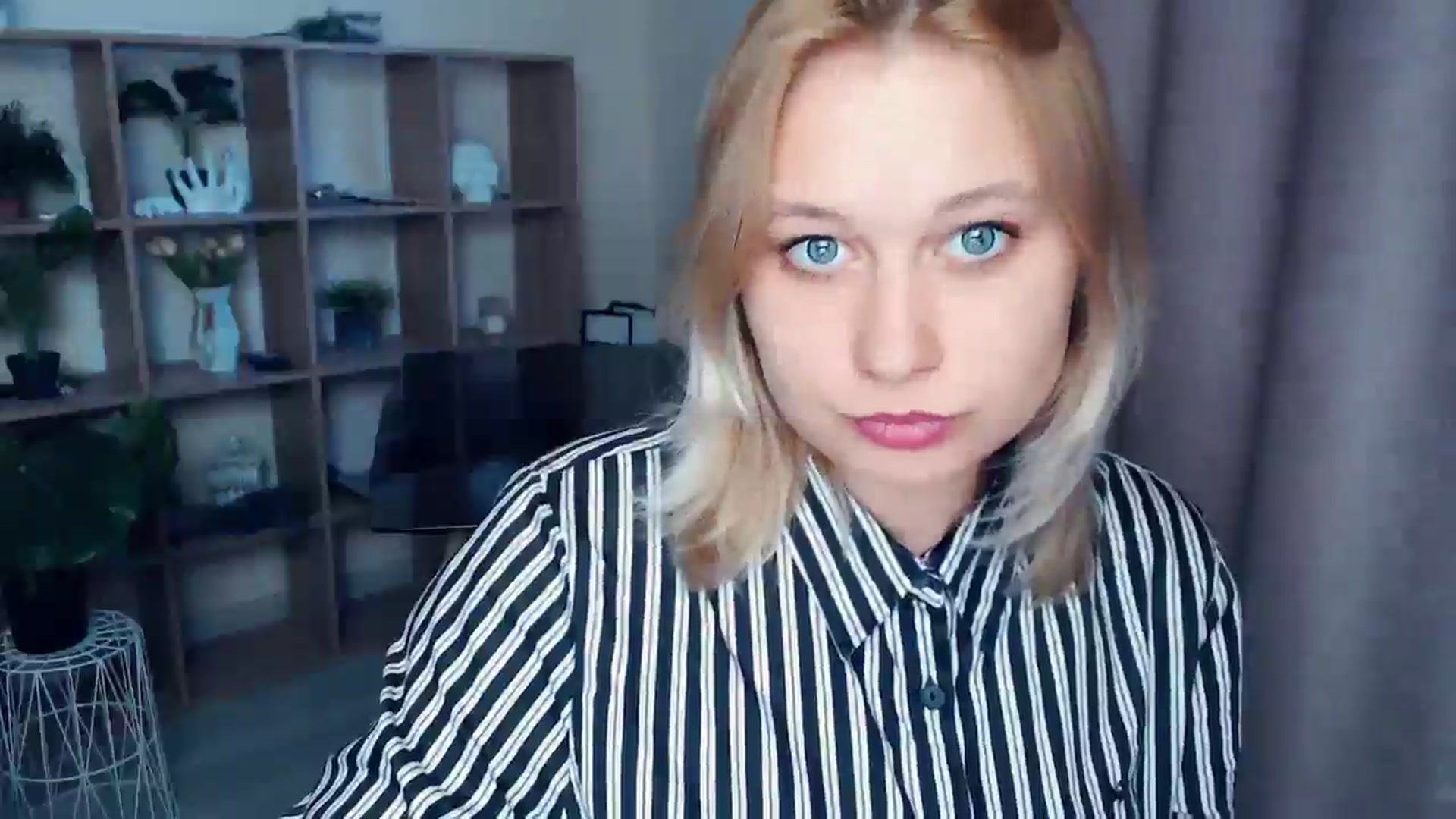 Gallery image thumbnail from Kukla_kolduna's myfreecams stream on, 04/03/2025, 16:58 image 8 of 20