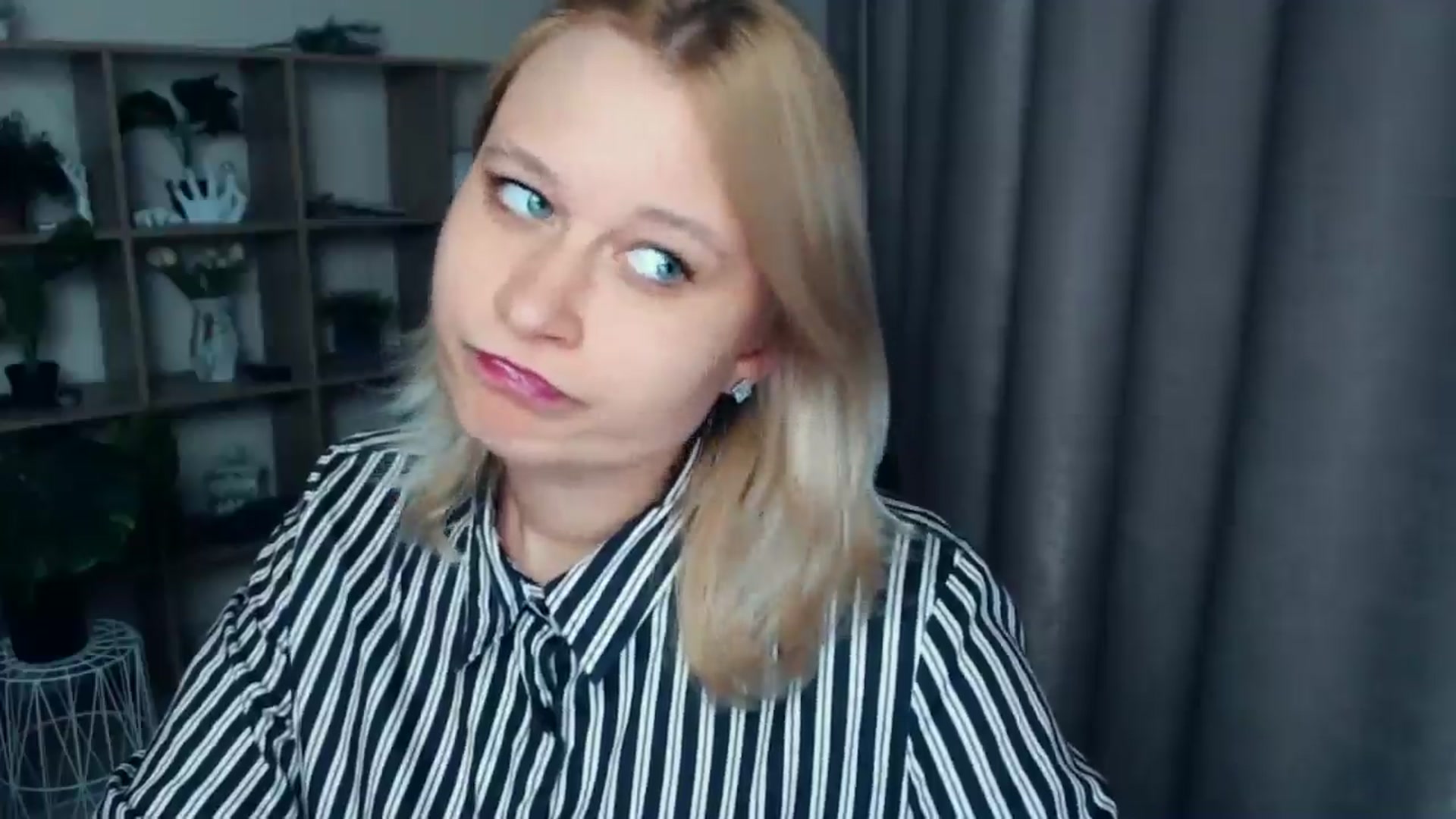 Gallery image thumbnail from Kukla_kolduna's myfreecams stream on, 04/03/2025, 17:39 image 19 of 20