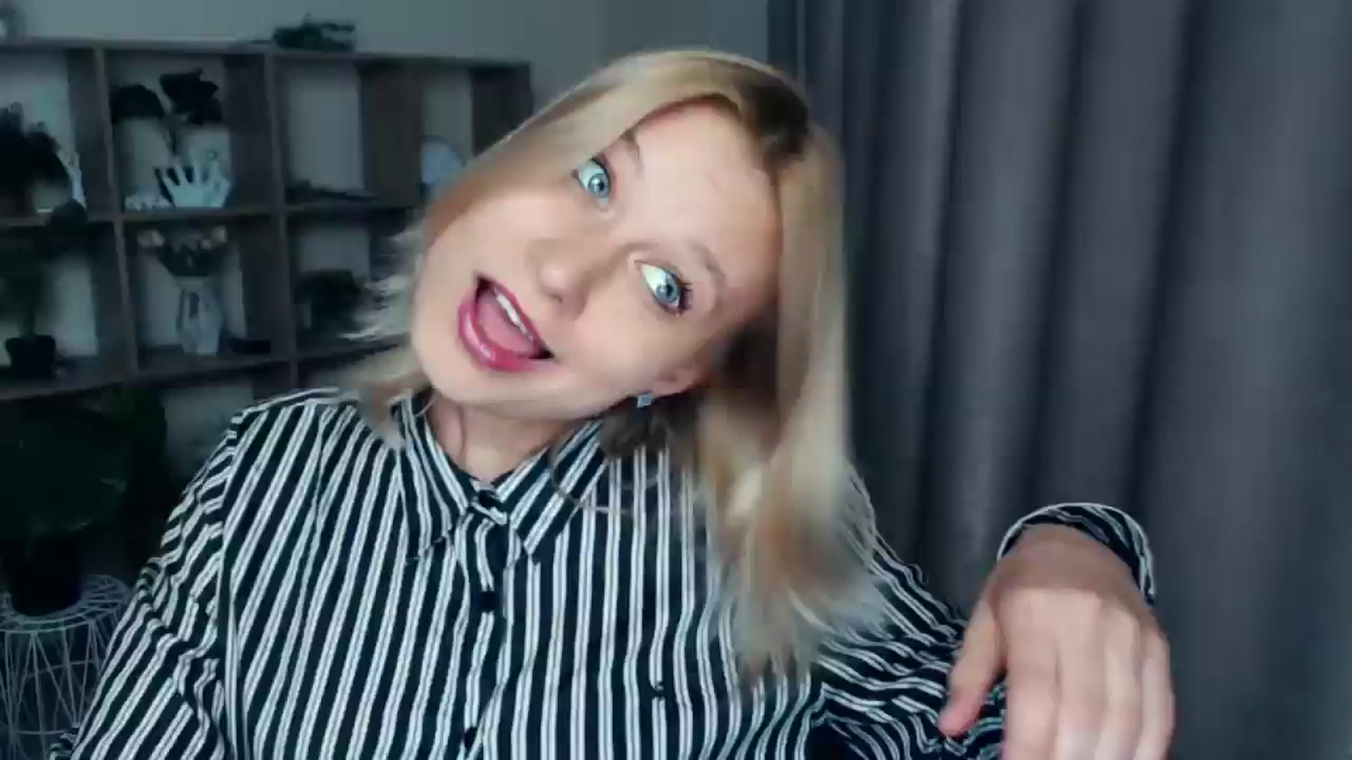 Gallery image thumbnail from Kukla_kolduna's myfreecams stream on, 04/03/2025, 17:39 image 18 of 20