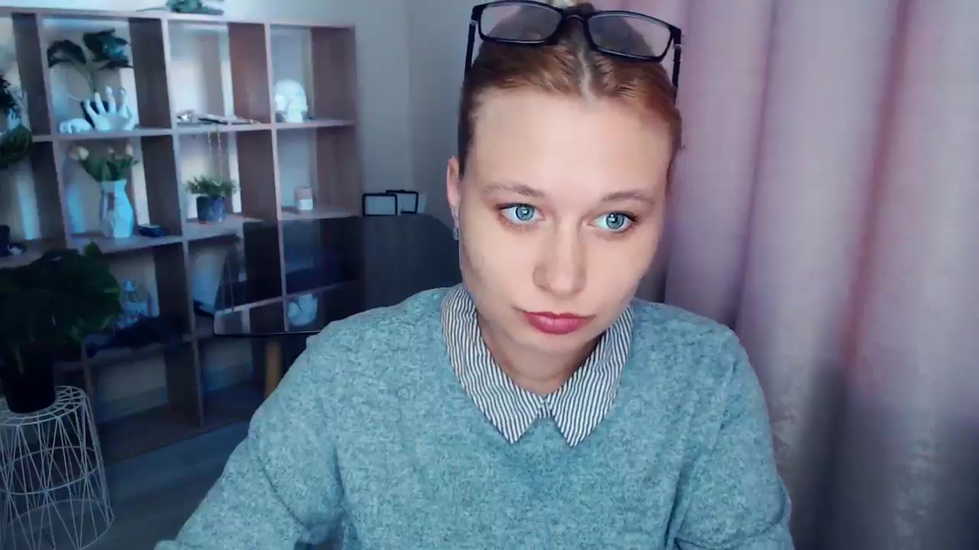 Gallery image thumbnail from Kukla_kolduna's myfreecams stream on, 04/04/2025, 16:02 image 18 of 20