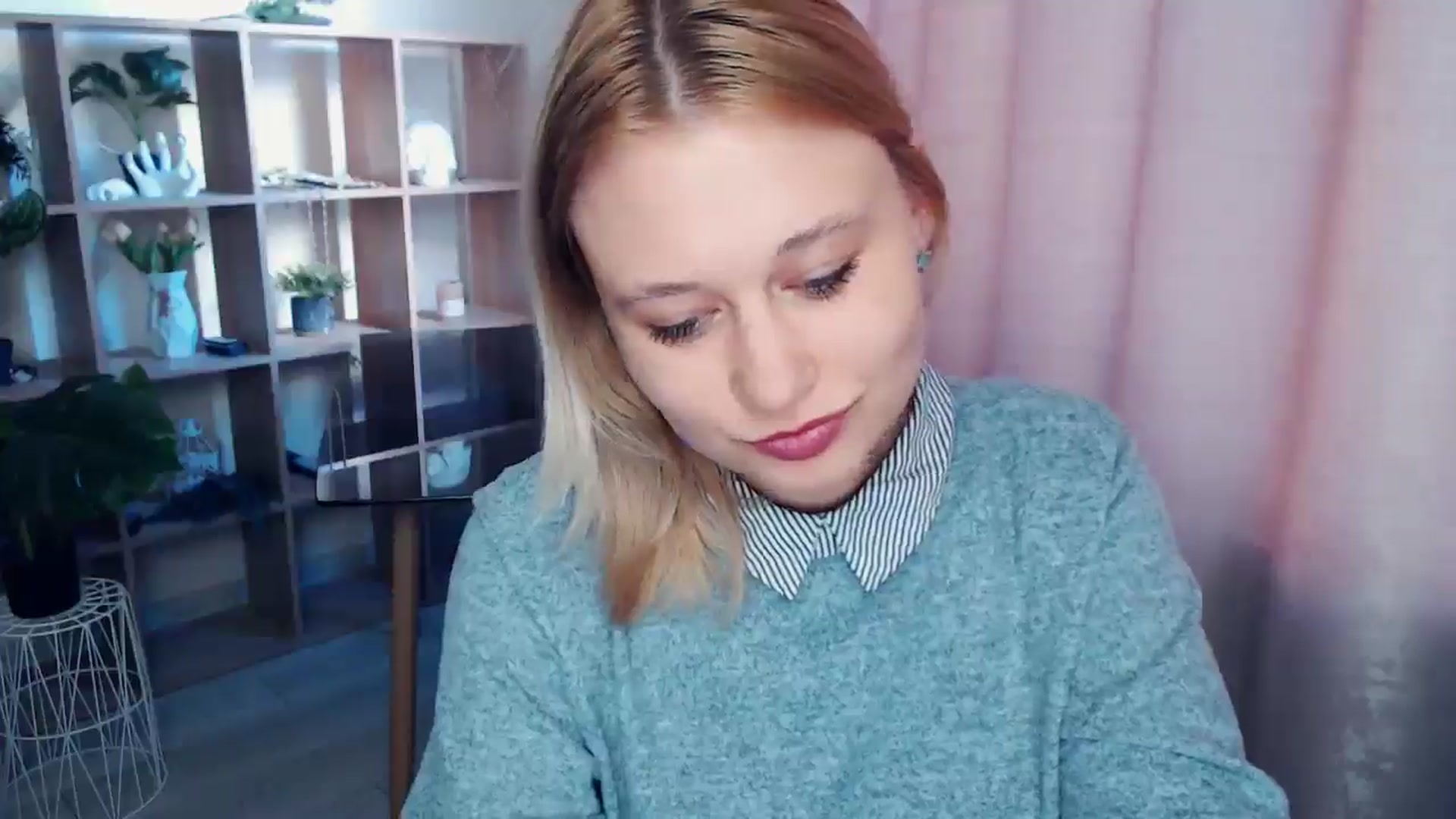 Gallery image thumbnail from Kukla_kolduna's myfreecams stream on, 04/04/2025, 16:02 image 10 of 20