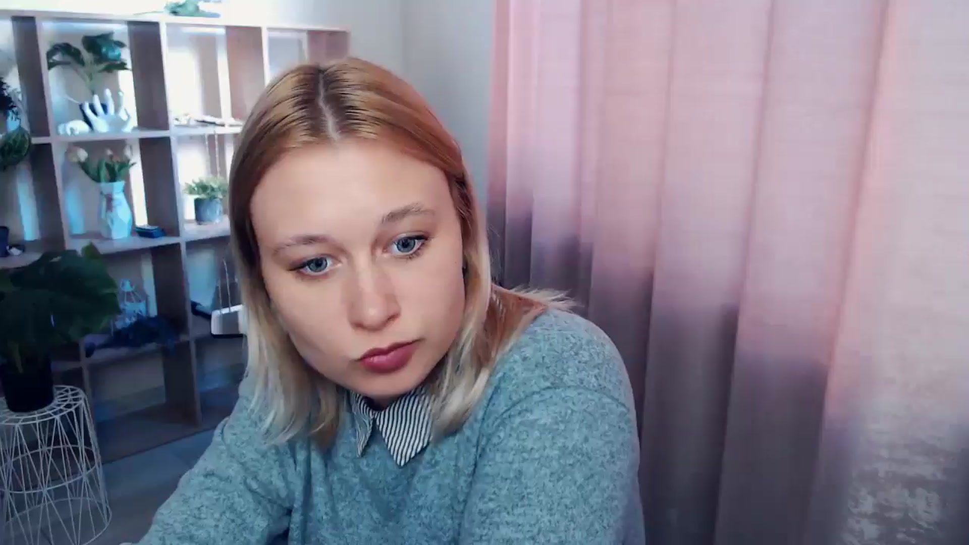 Gallery image thumbnail from Kukla_kolduna's myfreecams stream on, 04/04/2025, 16:02 image 4 of 20